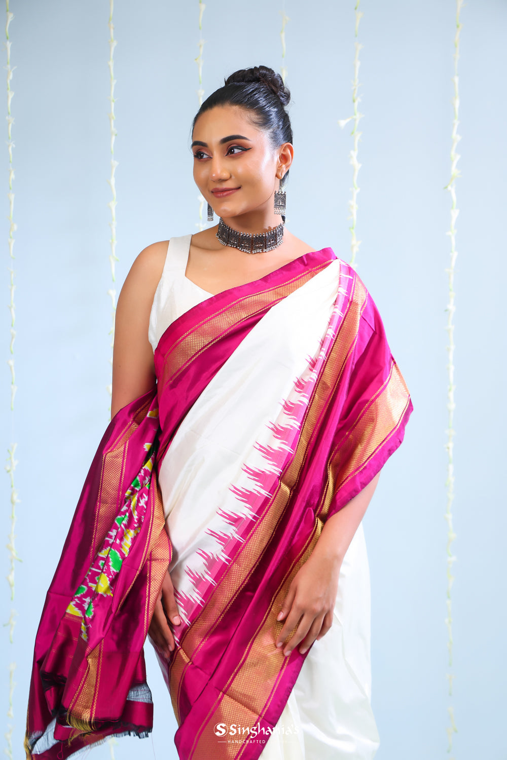 Ivory White Ikkat Silk Saree With Contrast Border