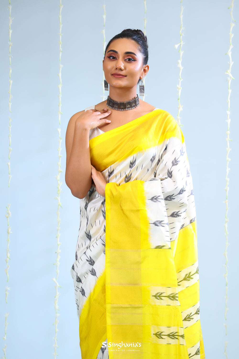 Bright Yellow Lucknowi Linen Silk Sarees for Woman | Designer Sarees Latest Sarees for cheapest Wedding Banarasi Kanchipuram Ikkat White Blue.