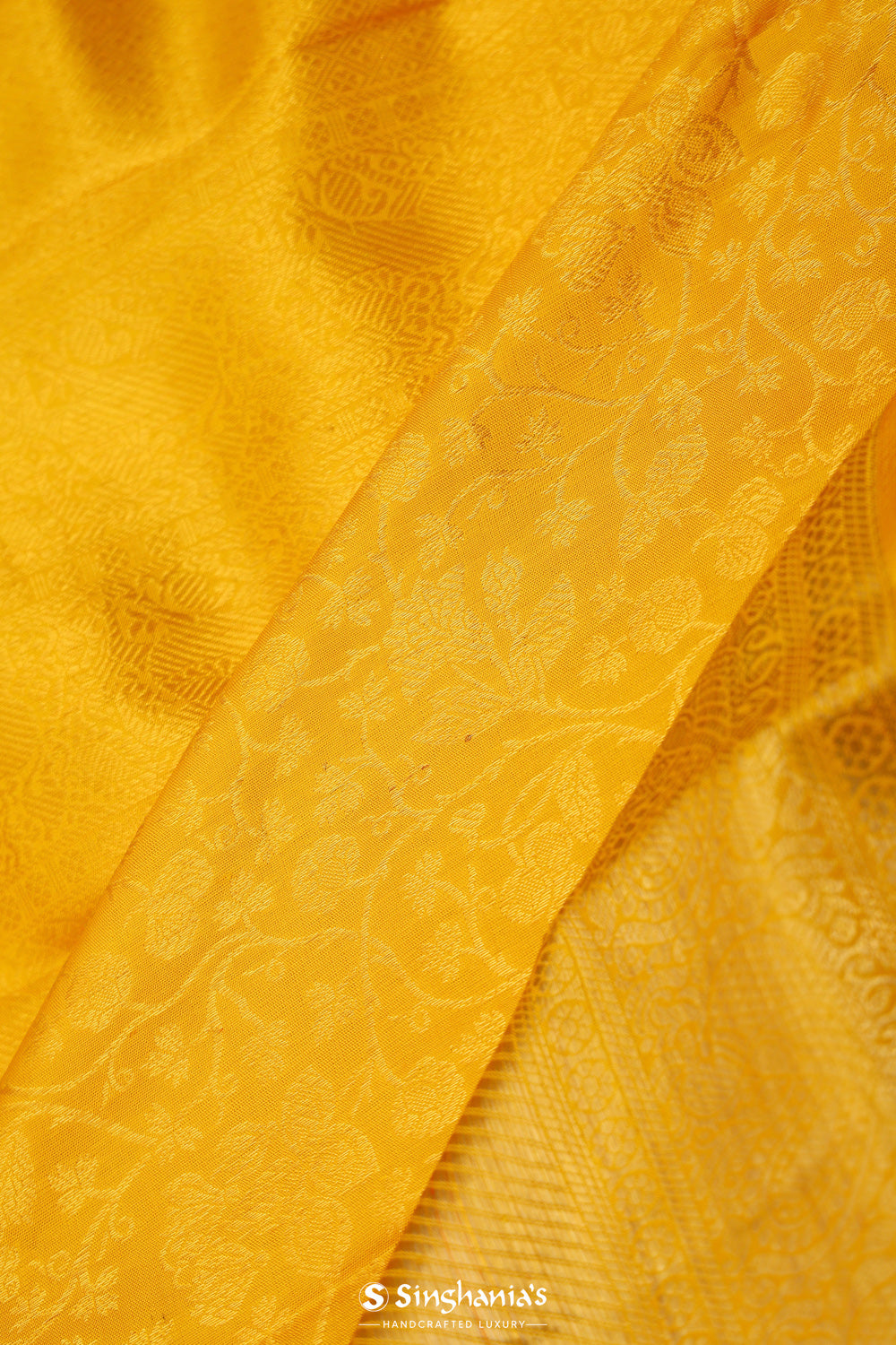 Arabian Gold Floral Jaal Kanjivaram Silk Saree