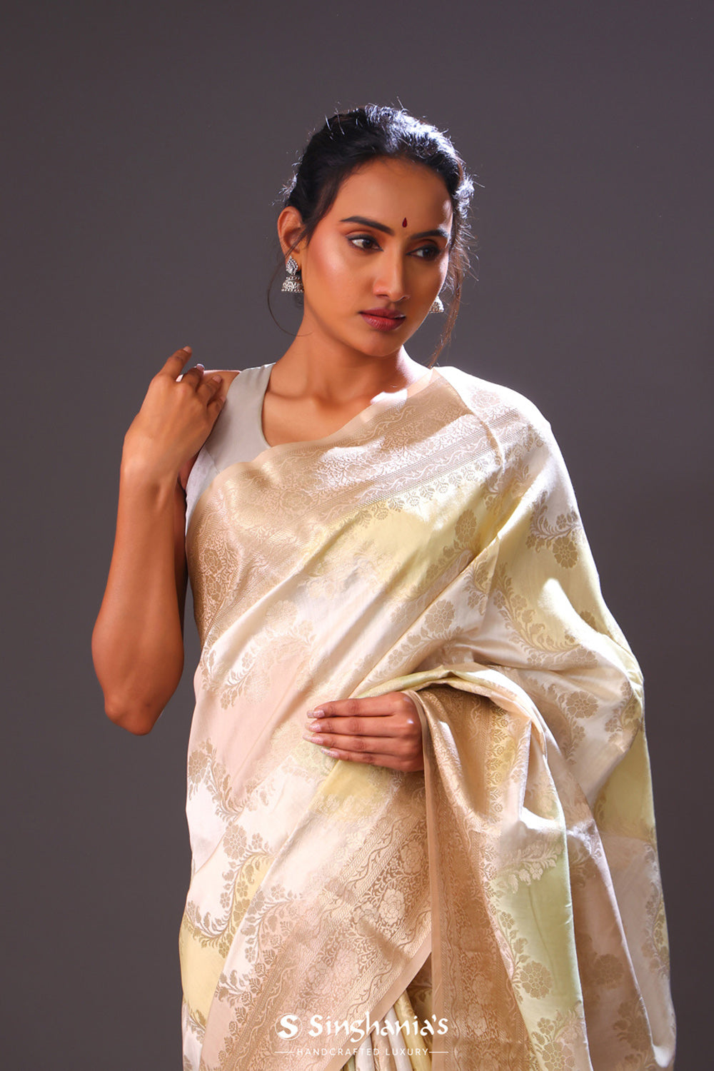 Champagne Peach Multicolour Chiniya Banarasi Silk Saree