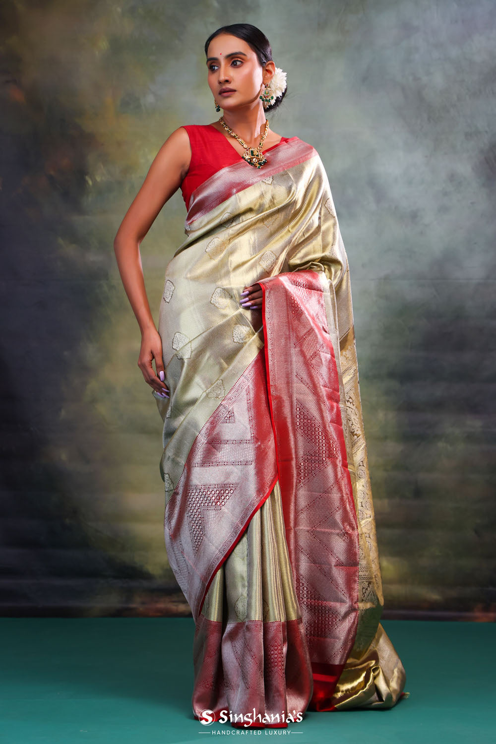 Jalli Kanjivaram Silk Saree In Greenish Gold