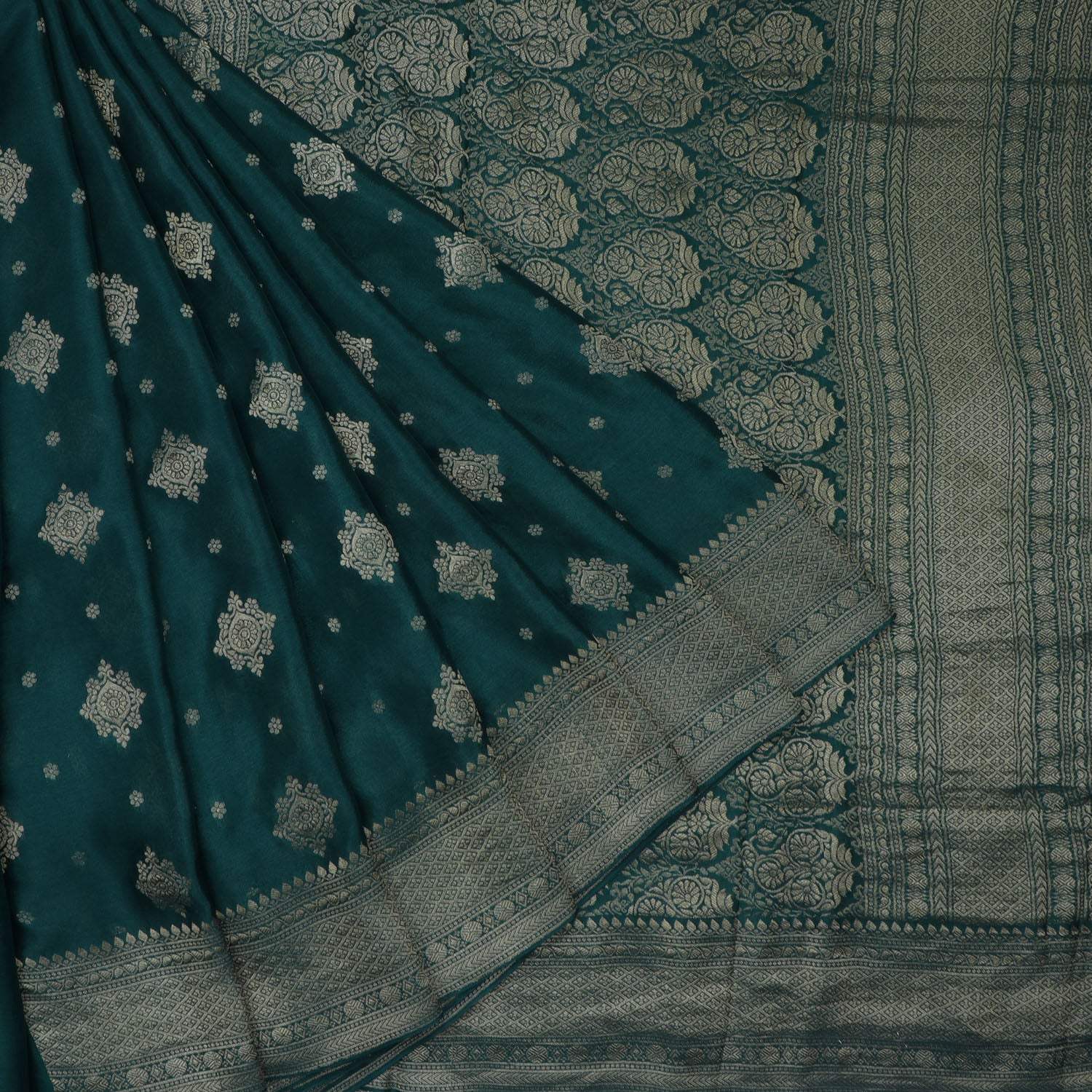 Sacramento Green Banarasi Silk Saree With Floral Buttas - Singhania's