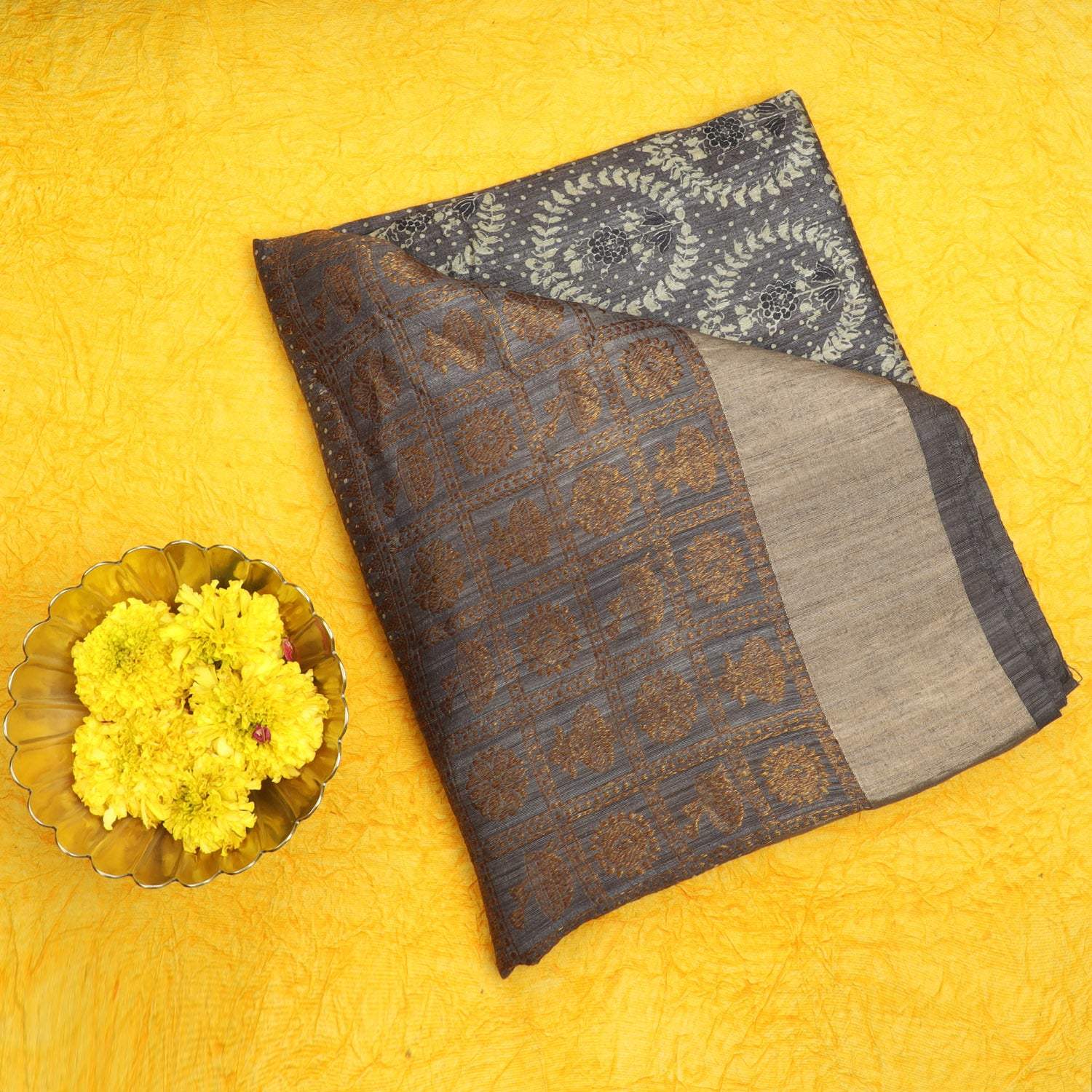 Earthy Grey Matka Saree With Printed Pattern - Singhania's