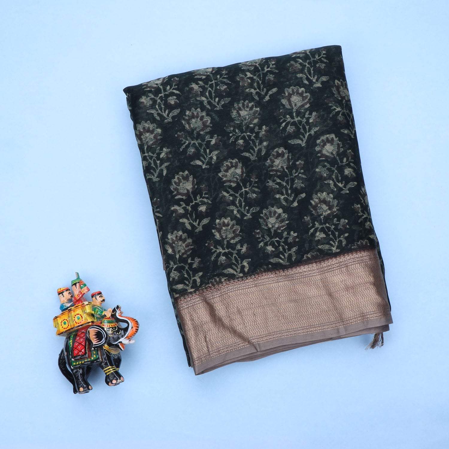 Dark Forest Green Maheshwari Saree With Printed Floral Pattern - Singhania's
