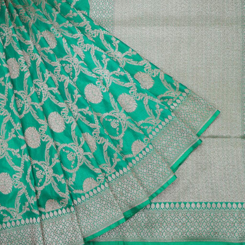 Light Green Banarasi Silk Handloom Saree With Floral Jaal Design - Singhania's