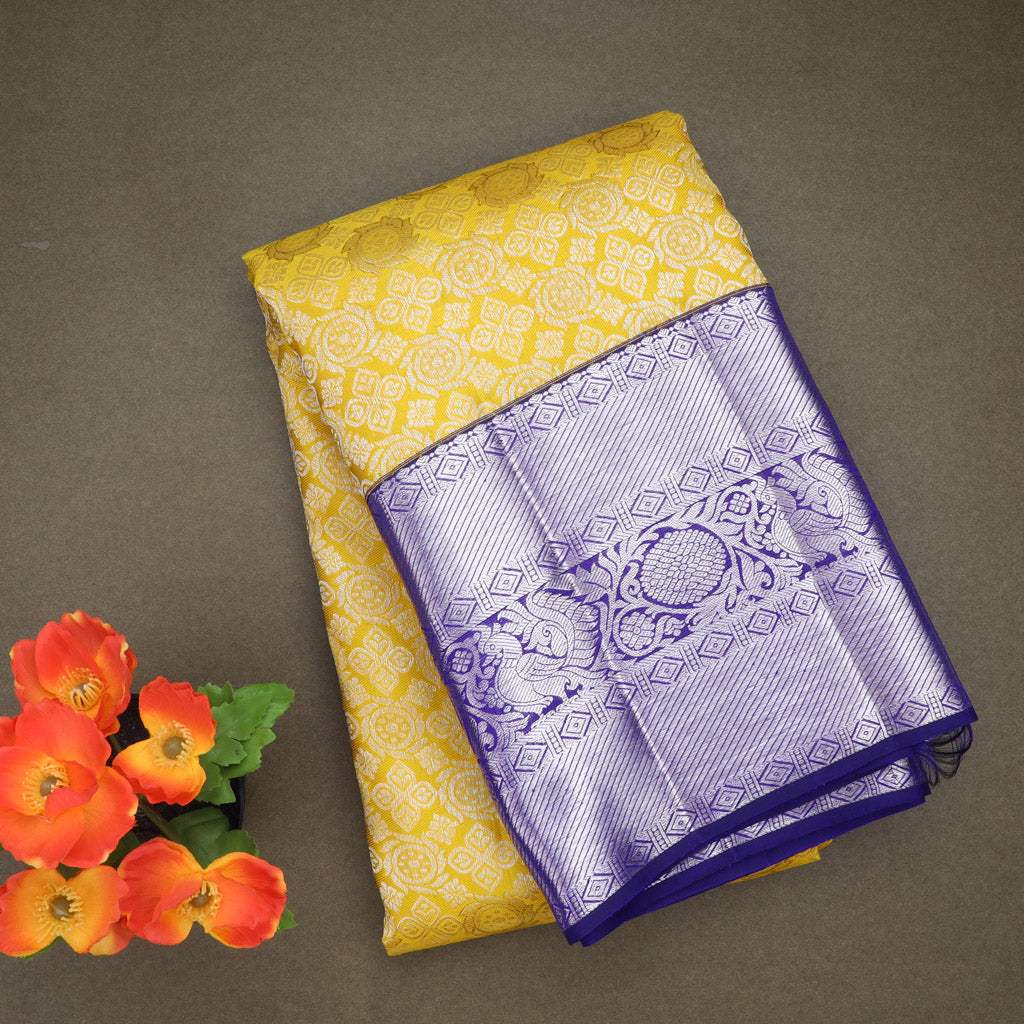 Cyber Yellow Kanjivaram Silk Saree With Floral Pattern - Singhania's