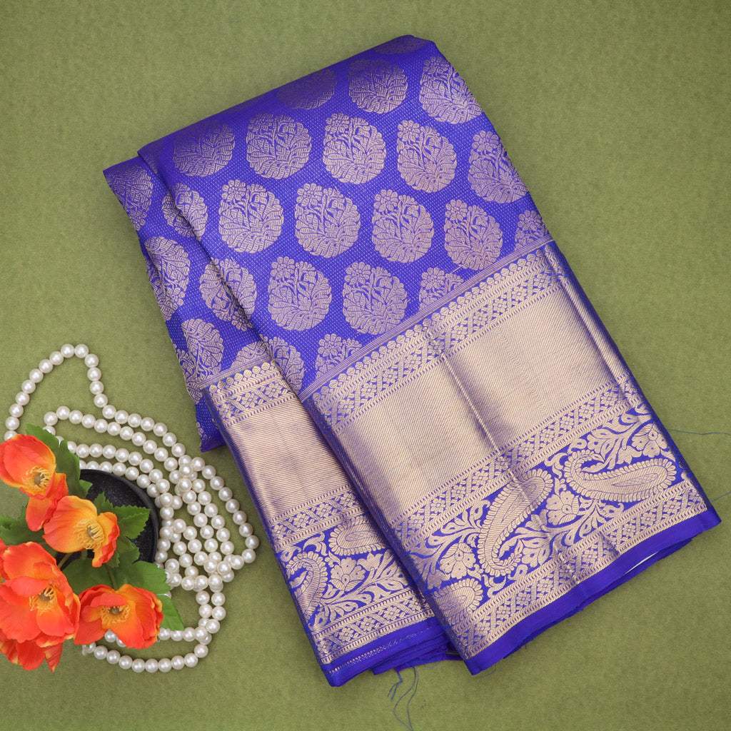 Light Violet Kanjivaram Silk Saree With Floral Buttas - Singhania's