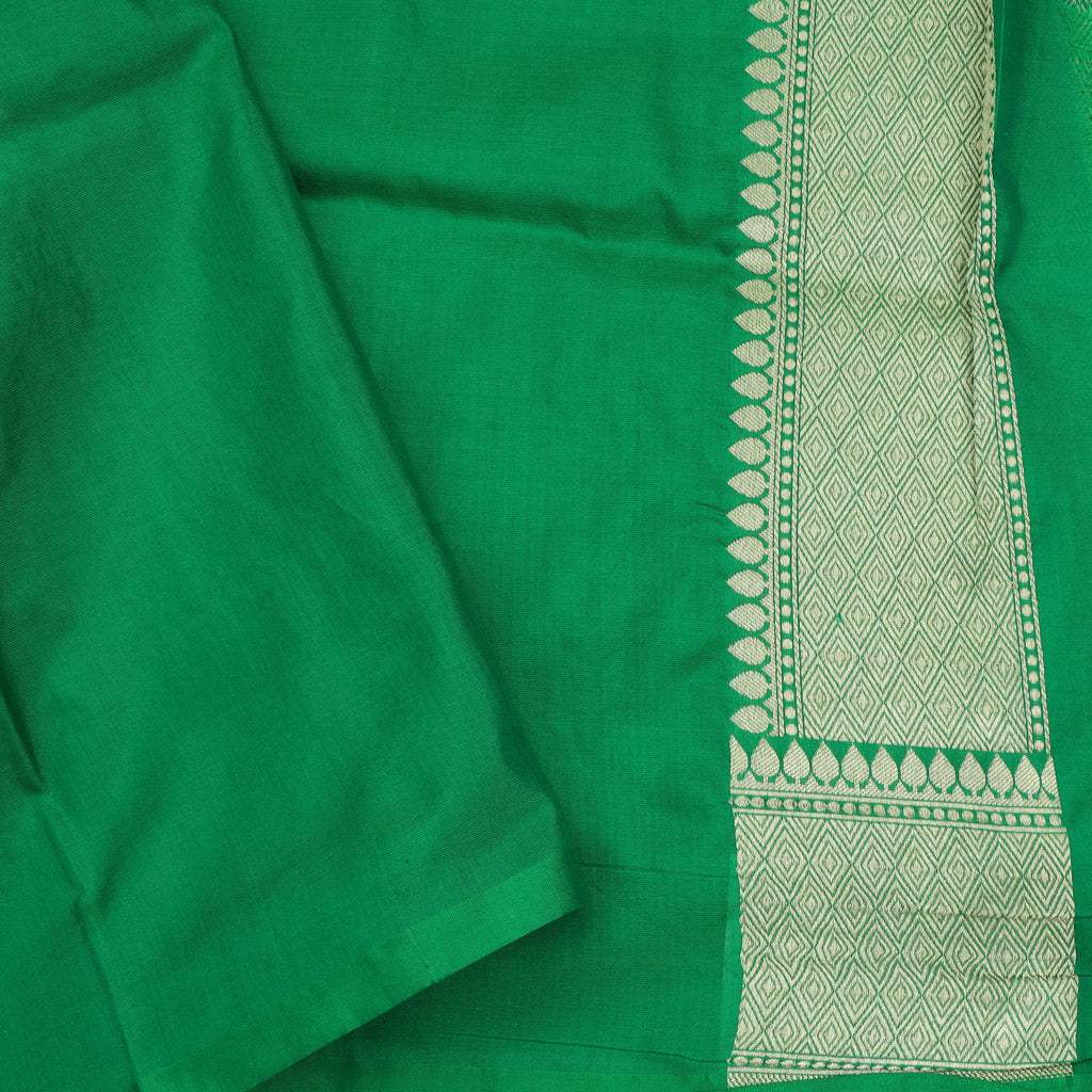 Green Banarasi Silk Handloom Saree With Floral Motifs Pattern - Singhania's