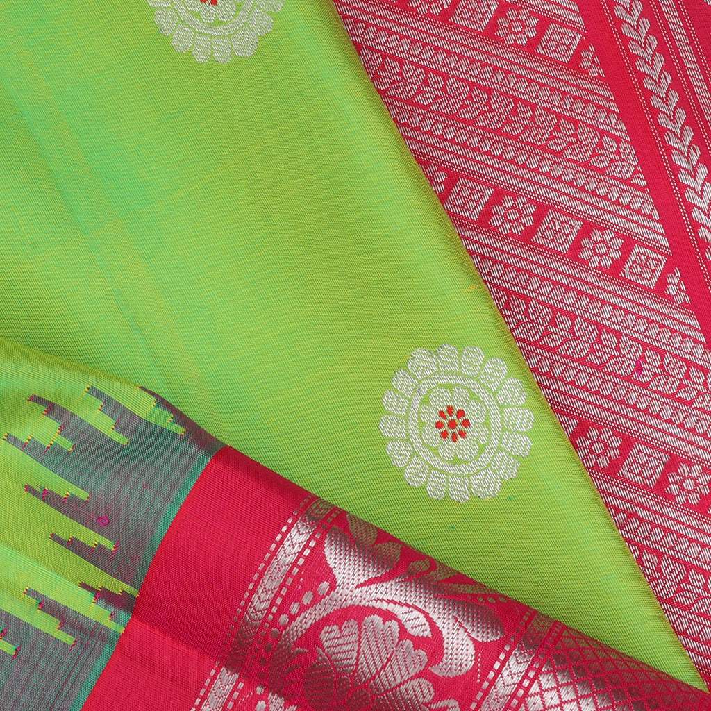 Thyme Green Gadwal Silk Handloom Saree With Floral Motifs - Singhania's