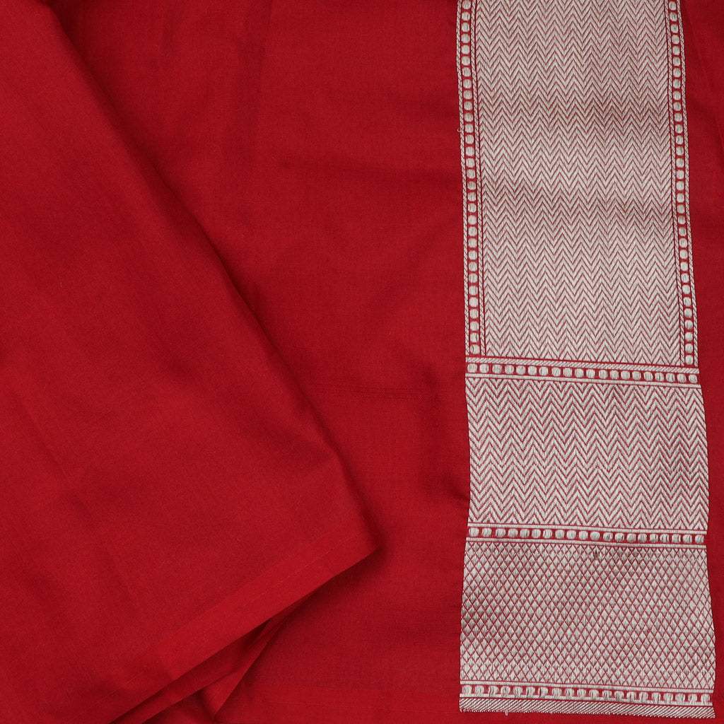 Chilli Red Banarasi Handloom Silk Saree With Floral Pattern - Singhania's