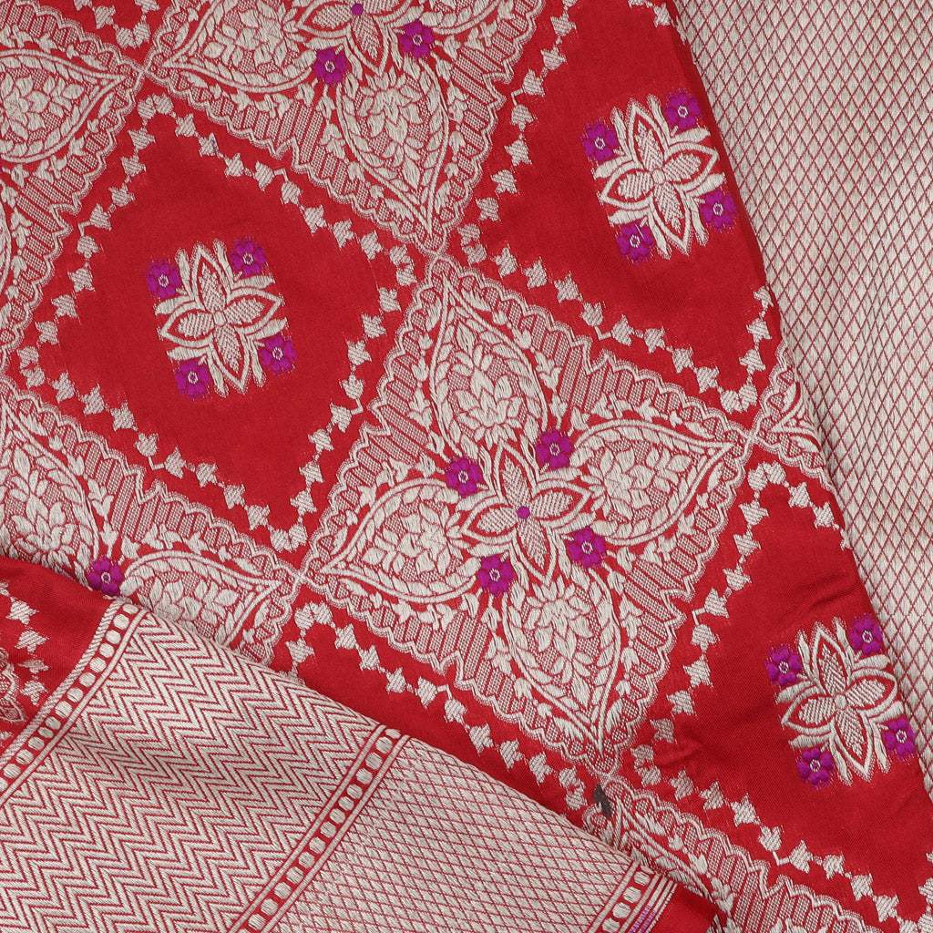 Chilli Red Banarasi Handloom Silk Saree With Floral Pattern - Singhania's