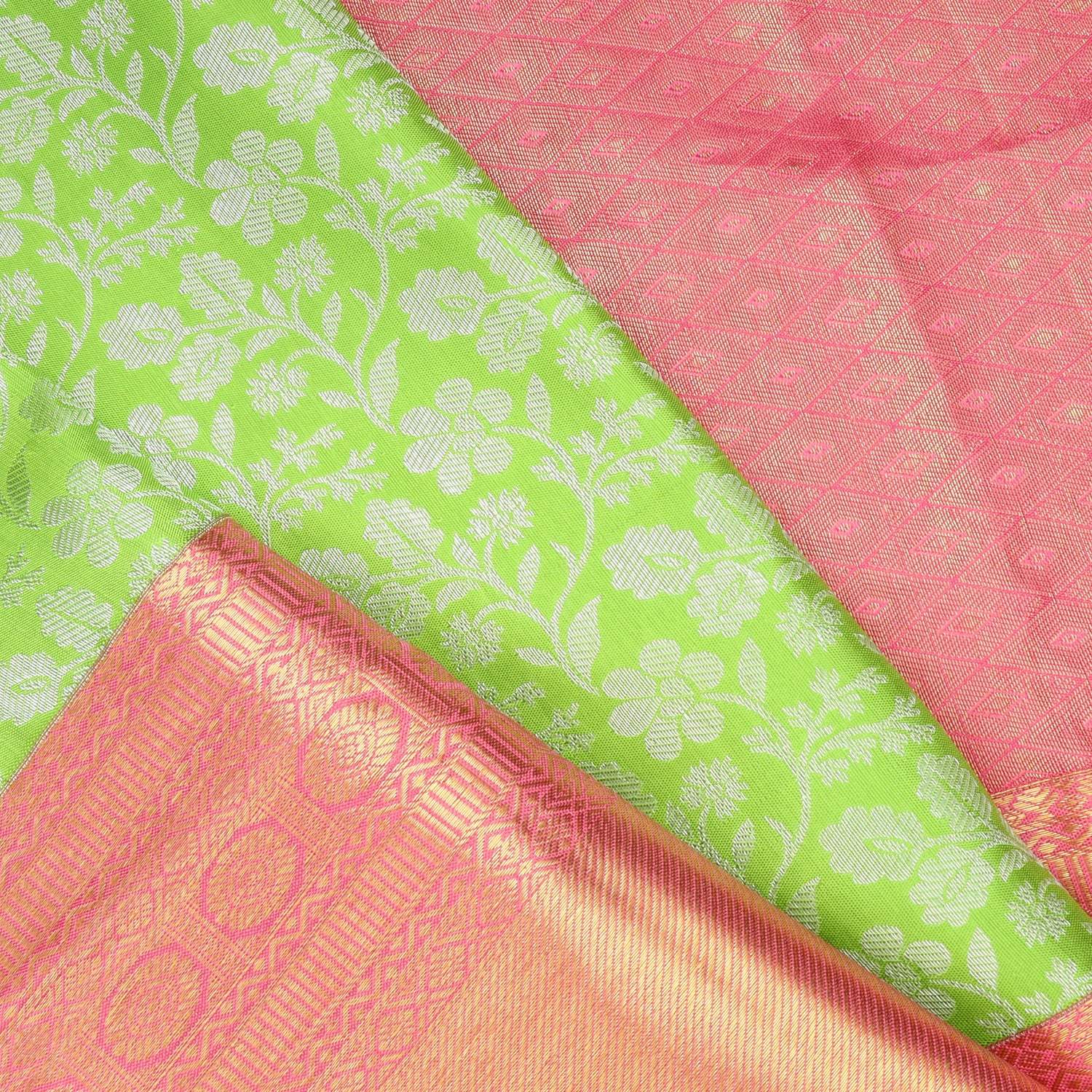 Light Green Kanjivaram Silk Saree With Floral Pattern - Singhania's