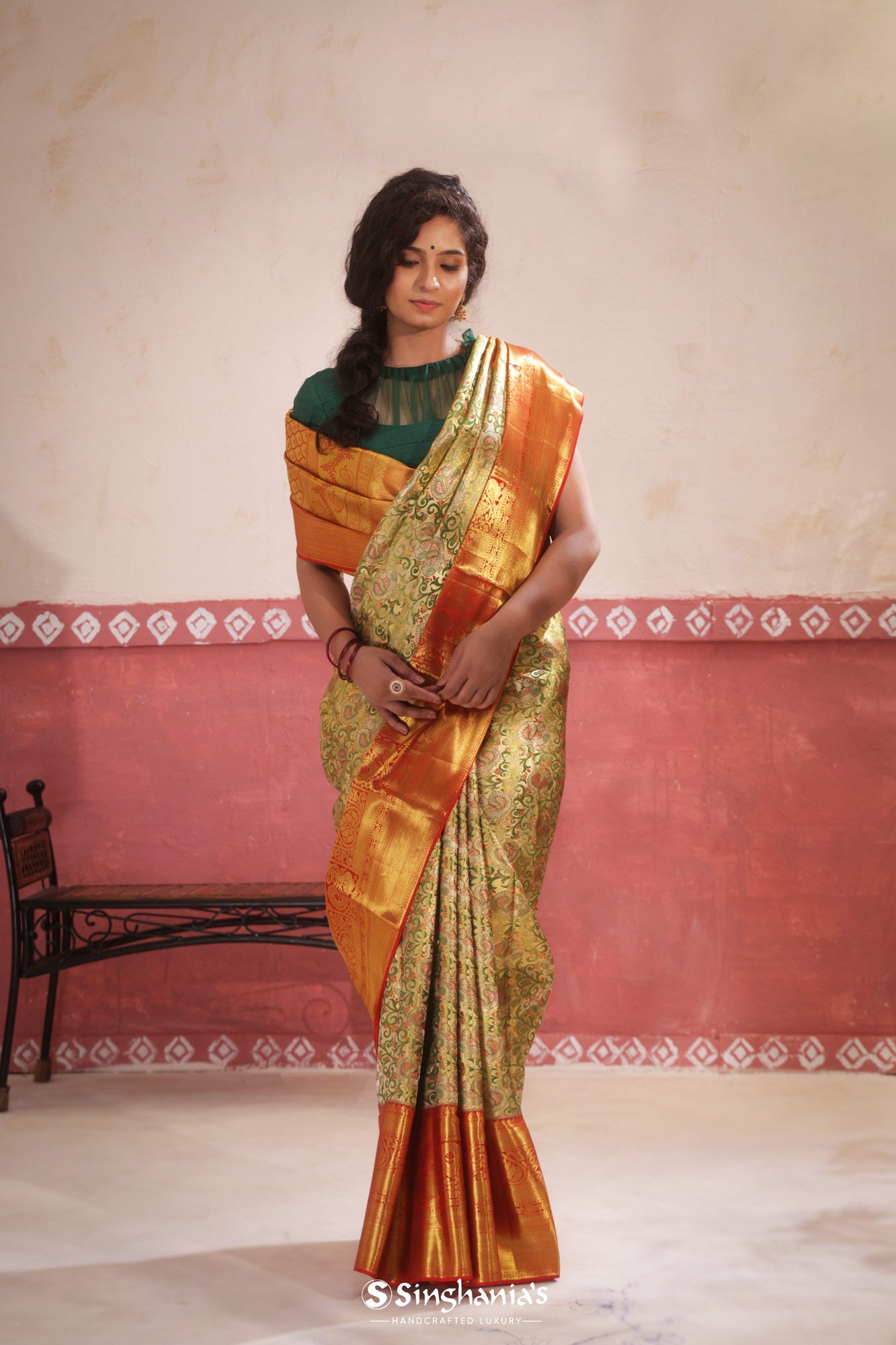 Buy Pure Handloom Zari Kanchipuram Silk Sarees Online – Thamboori Silks