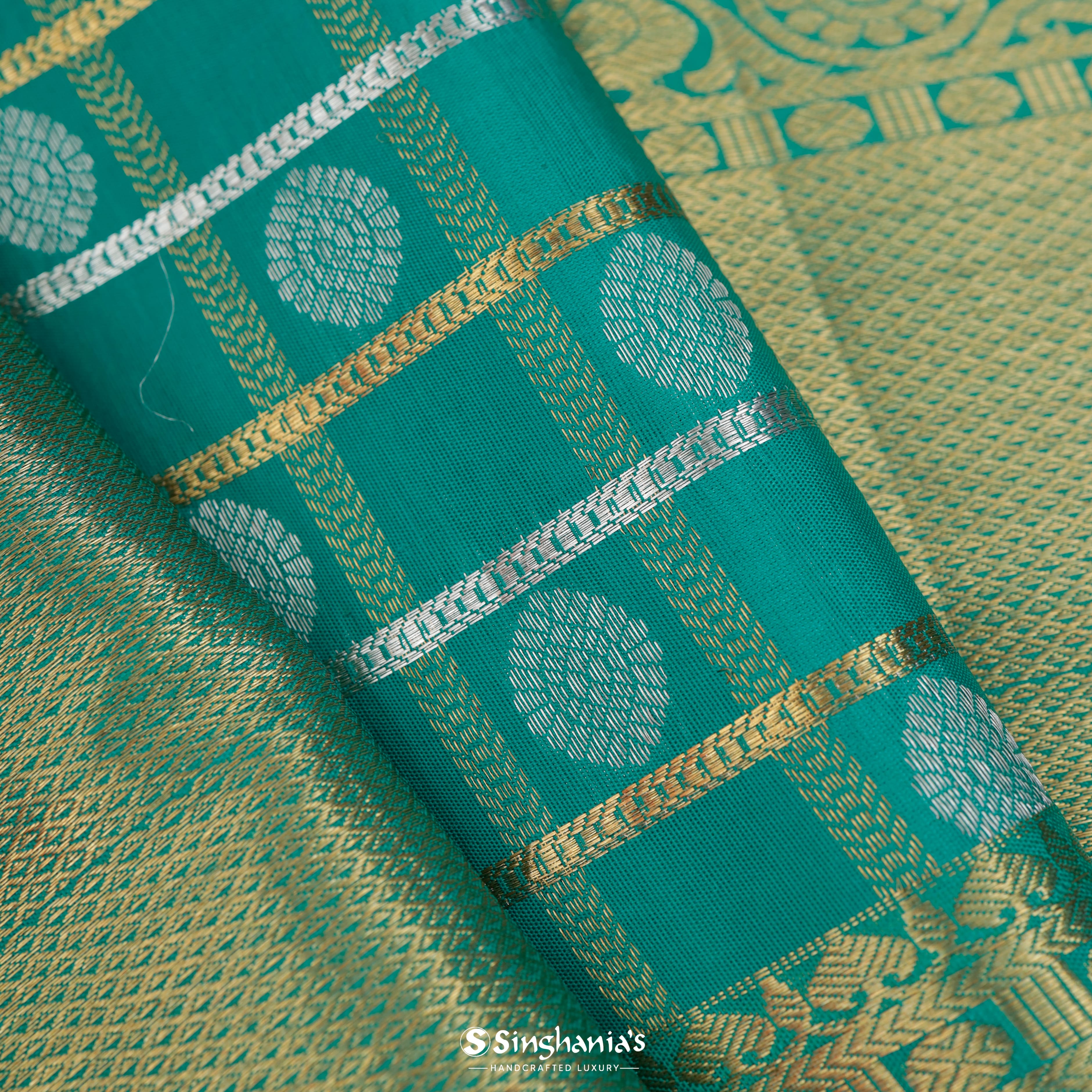 Dark Emerald Green Silk Kanjivaram Handloom Saree With Checks Pattern