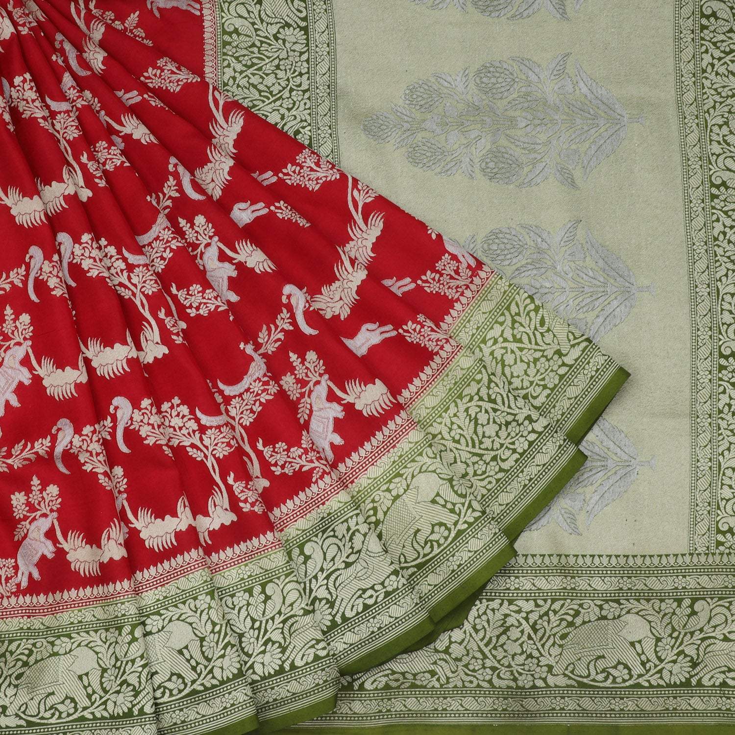 Deep Red Banarasi Silk Saree With Floral Pattern - Singhania's