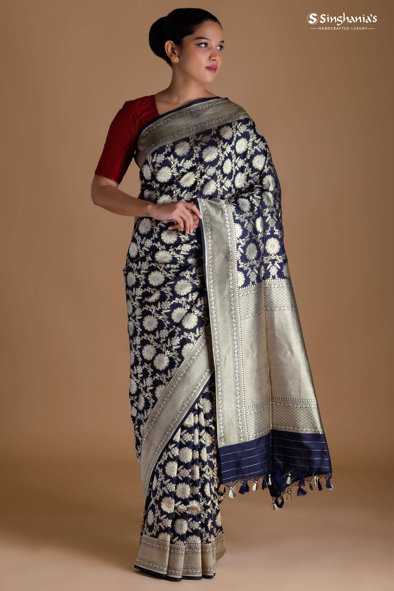 Buy Designer Banarasi Sarees Online in Varanasi | Shanti Banaras