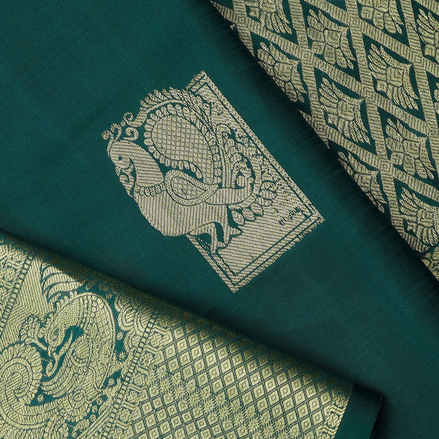 Deep Green Kanjivaram Silk Saree With Mayil Motifs