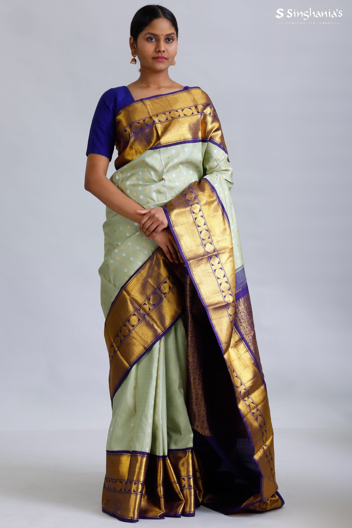 Stunning South Indian Bride In Chokers With Kanjeevaram Sarees