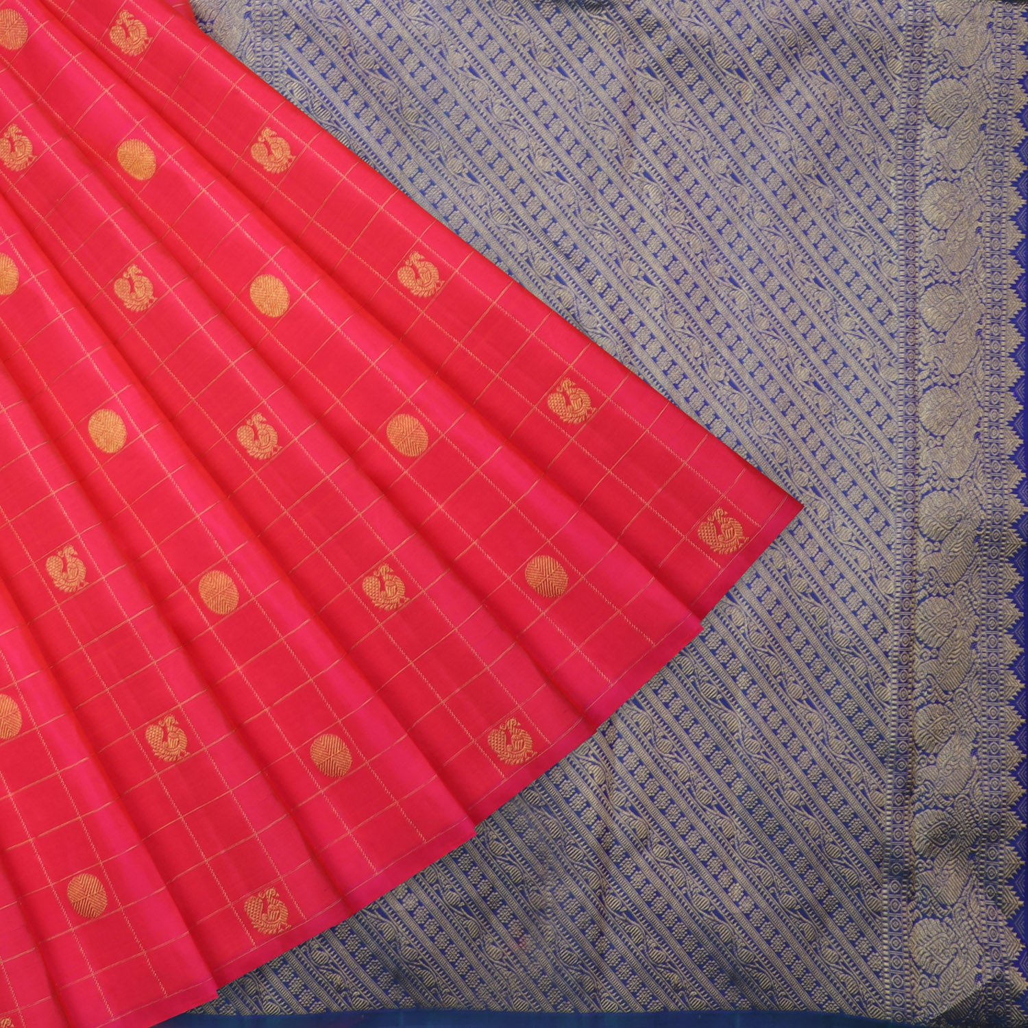 Kanjivaram Chronicles: The Allure of Borderless vs Big Border Sarees –  Singhania's