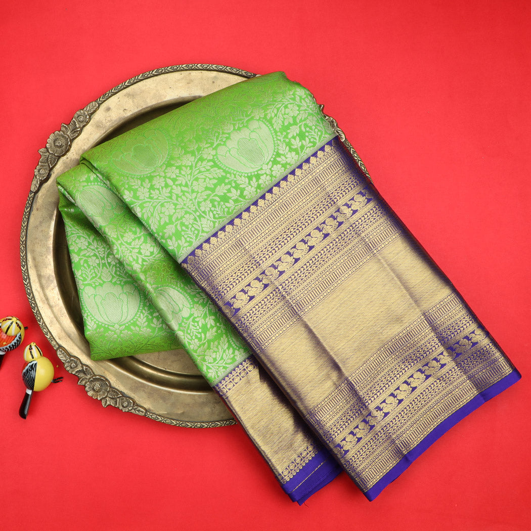 Sheen Green Kanjivaram Silk Saree With Floral Pattern