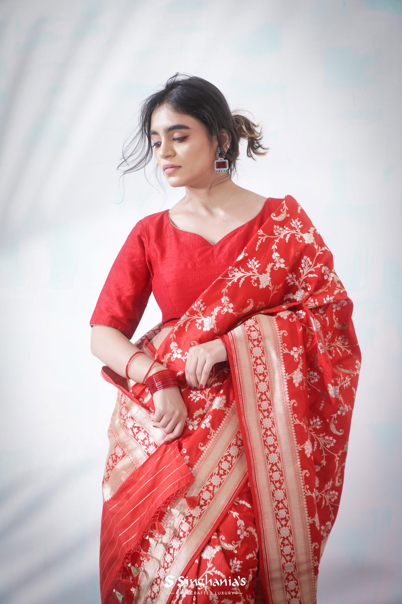 Phillies Red Banarasi Silk Saree With Floral Design