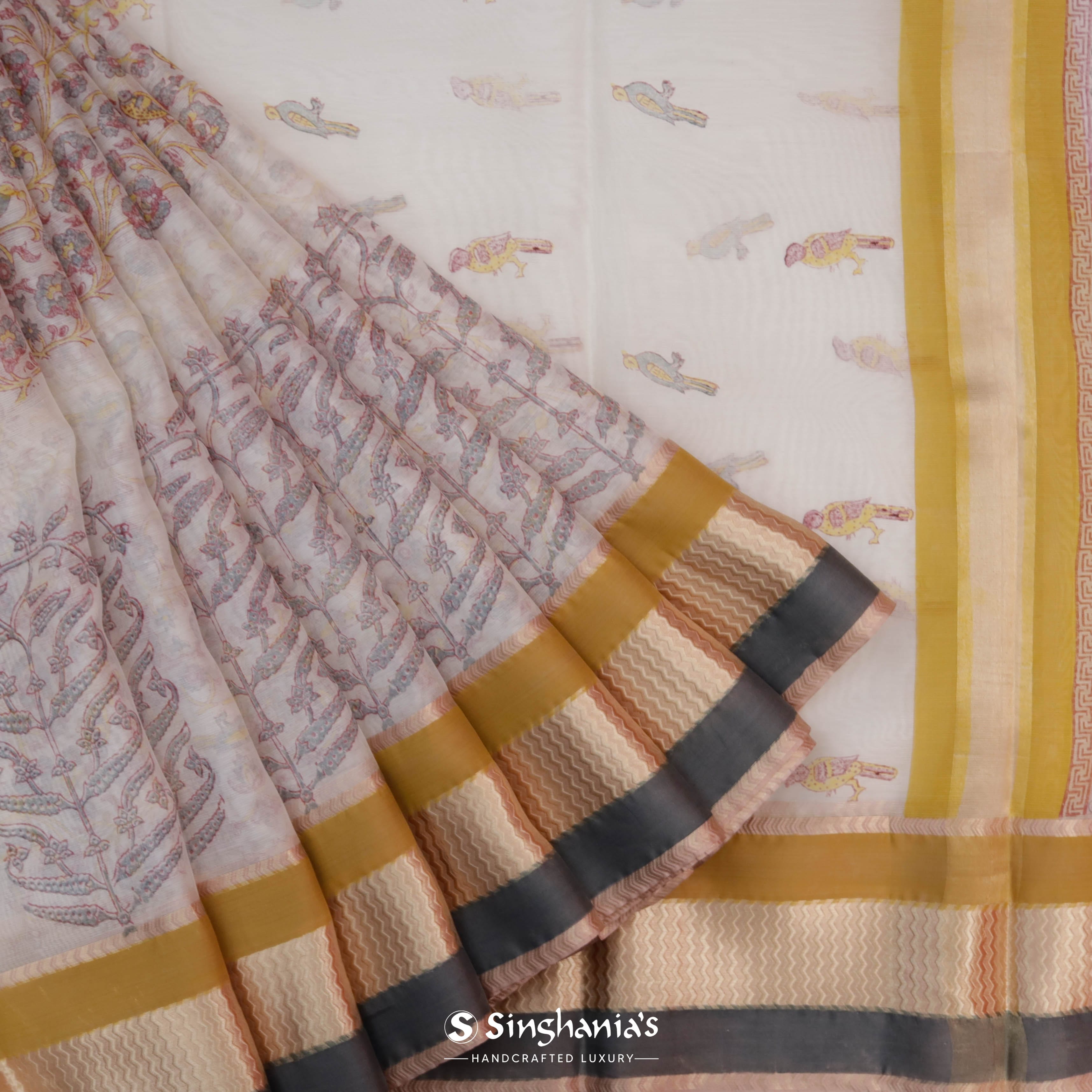Ash White Maheshwari Printed Saree With Nature Inspired Motif Pattern
