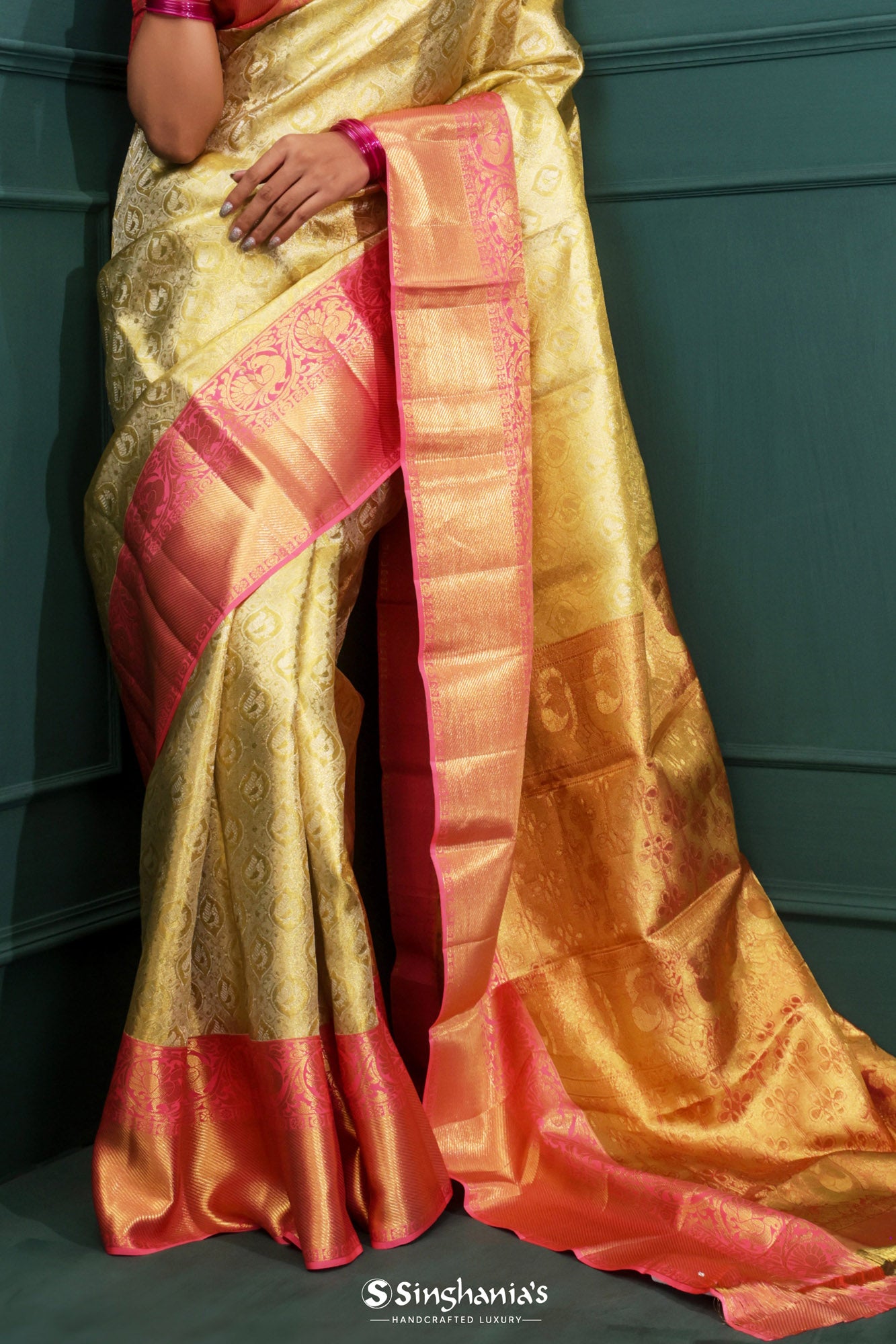 Old Gold Kanjivaram Silk Saree With Floral And Mayil Design