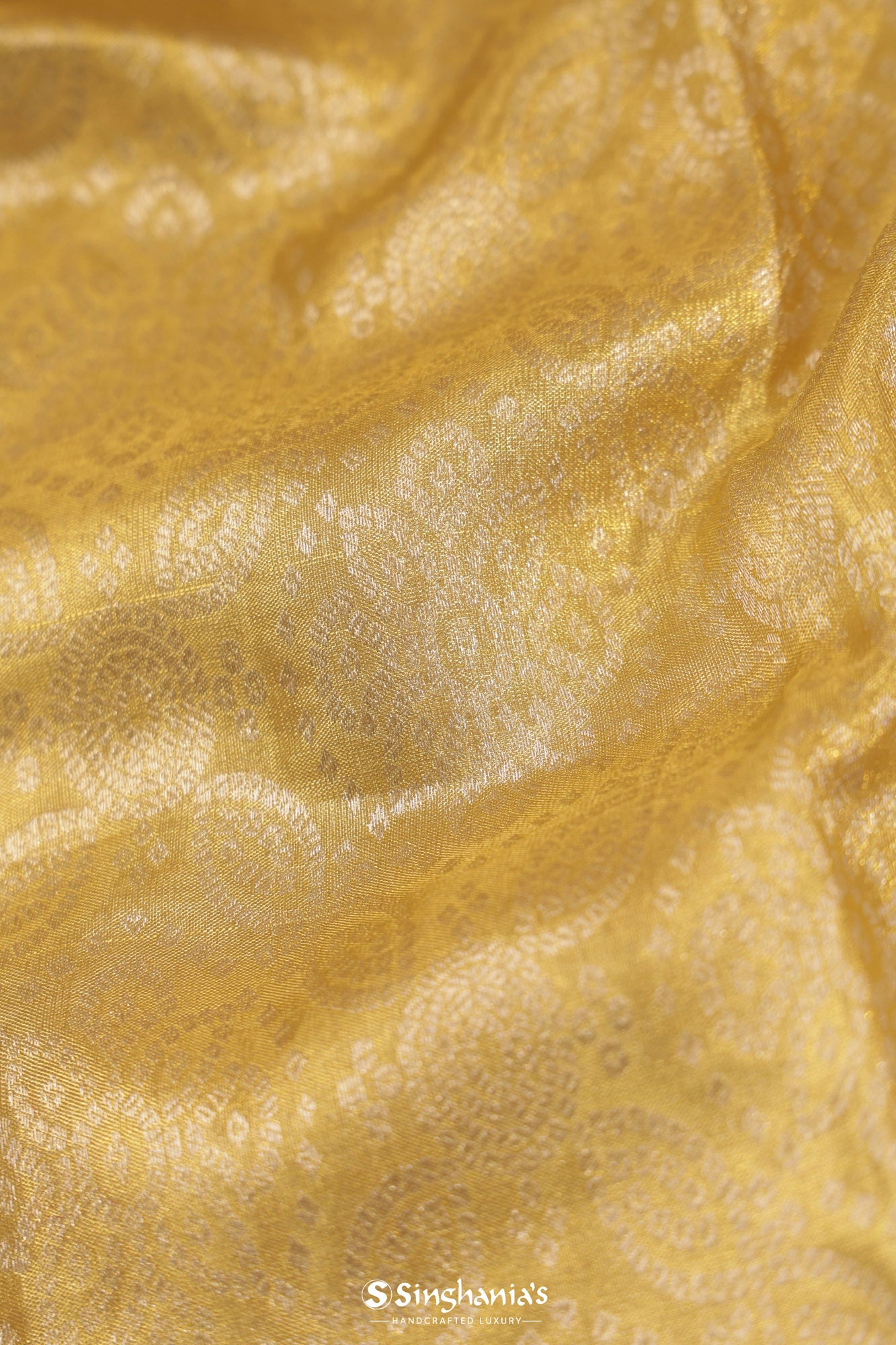 Aspen Gold Kanjivaram Silk Saree With Floral Design