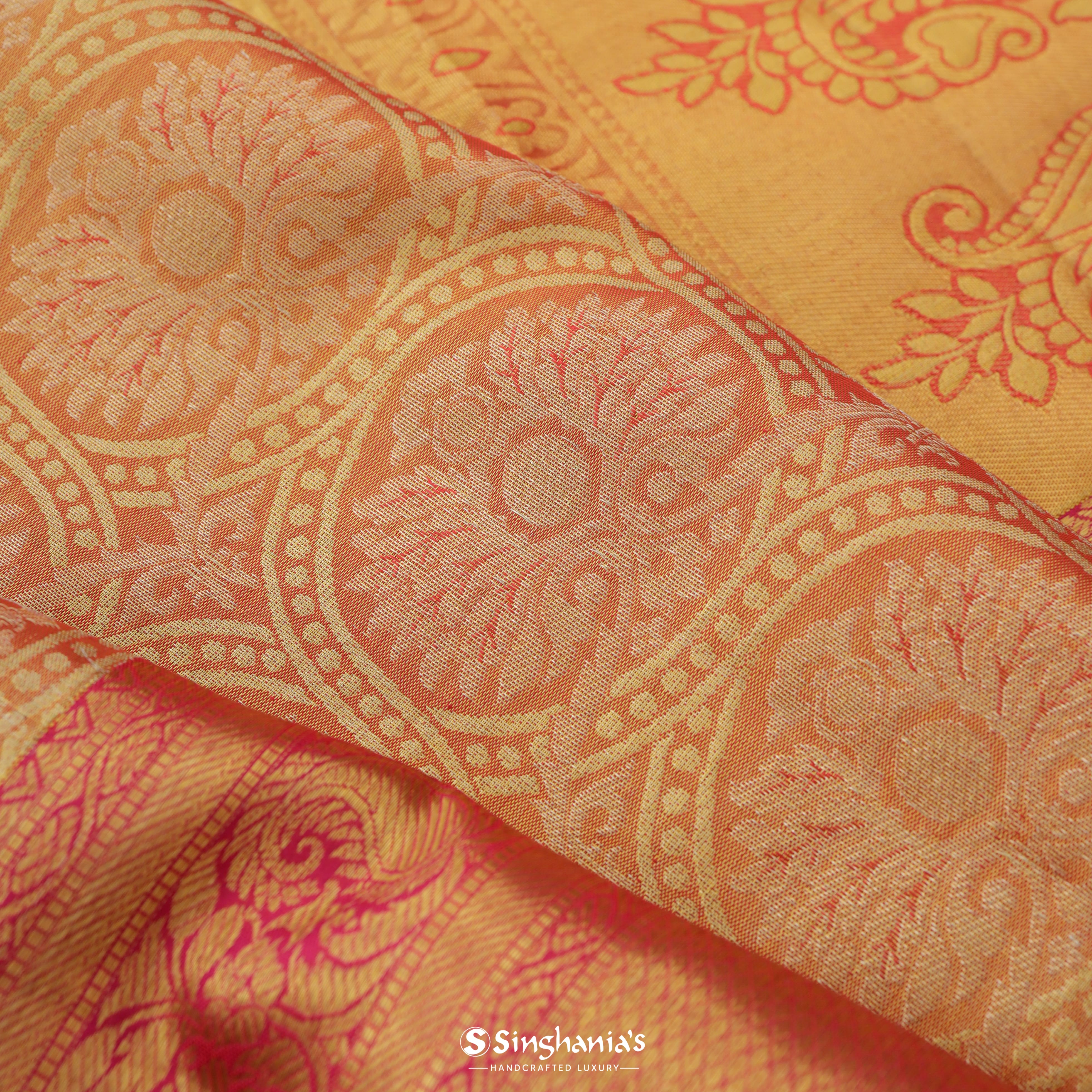 Brink Pink Kanjivaram Silk Saree With Geometric Pattern