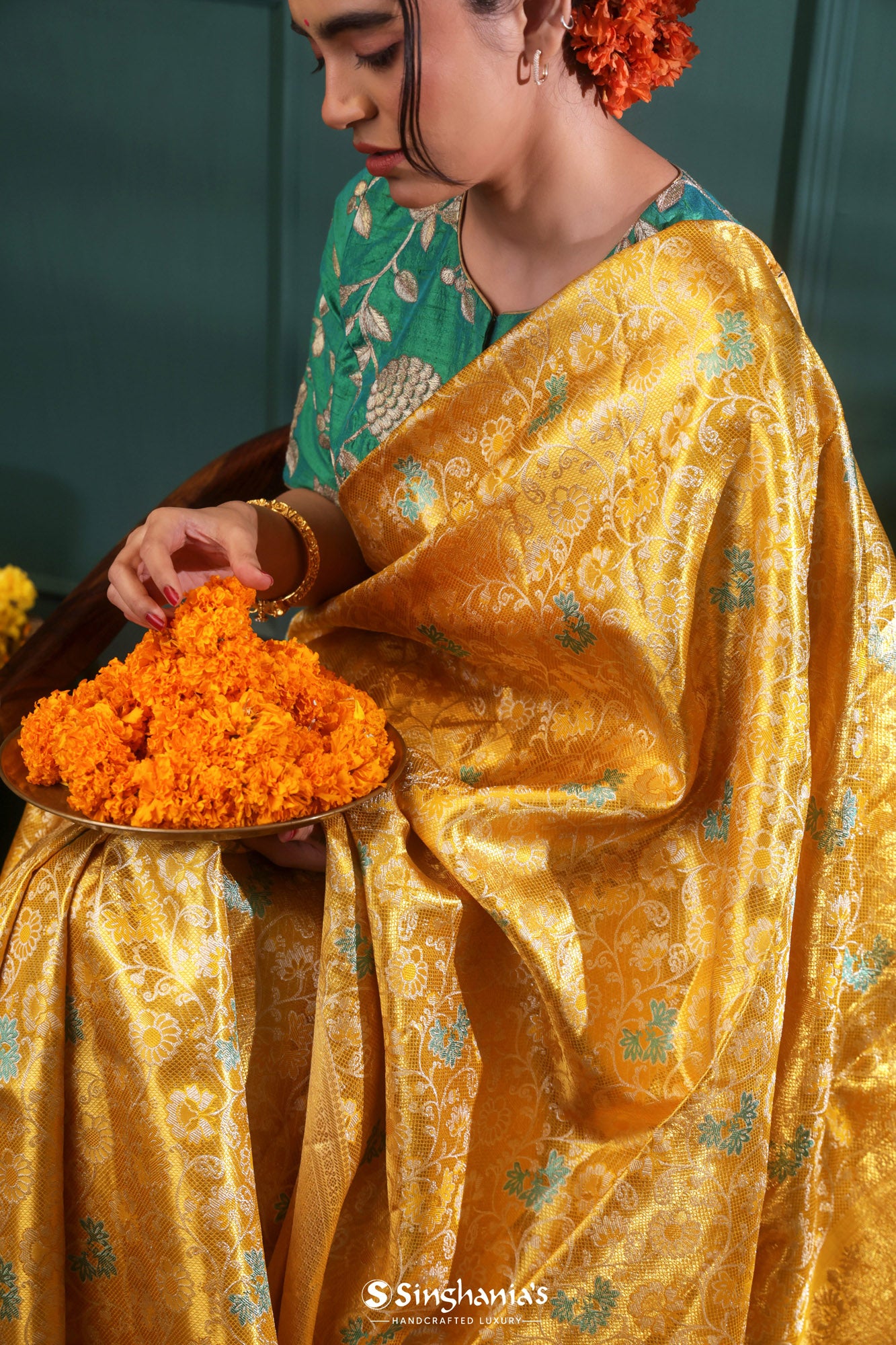 Haldi Dress | Buy Haldi Ceremony Dress for Bridegroom | Haldi Dress for Men  - Tasva.com