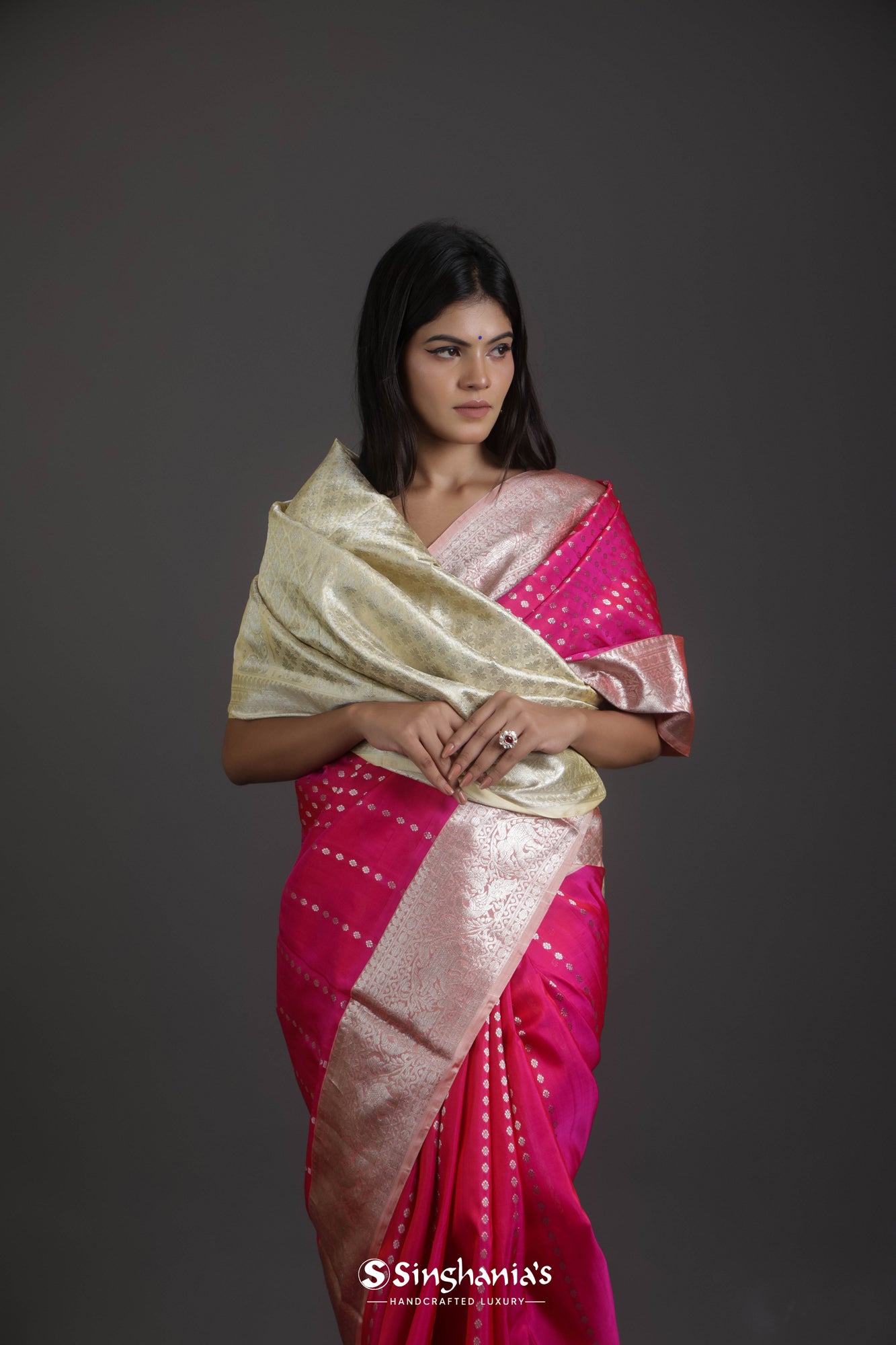 Buy Pink Handwoven Bengal Tant Cotton Saree (Without Blouse) Silver Zari  Border 17407 | www.maanacreation.com