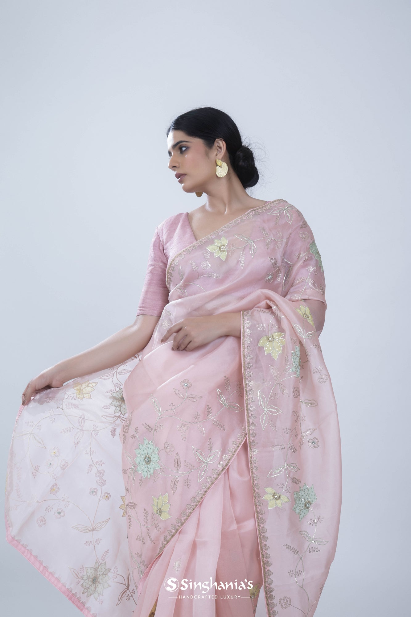 Pale Peach Chiffon & Organza Saree Set Design by Label Nimbus at Pernia's  Pop Up Shop 2024