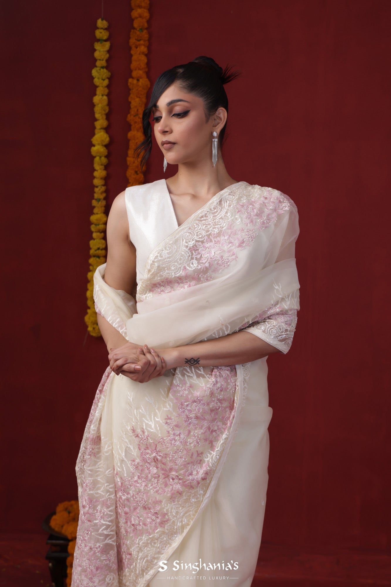 Buy Cotton Silk Sarees with Wide Border Online at Best Prices on  UdaipurBazar.com - Shop online women fashion, indo-western, ethnic wear,  sari, suits, kurtis, watches, gifts.