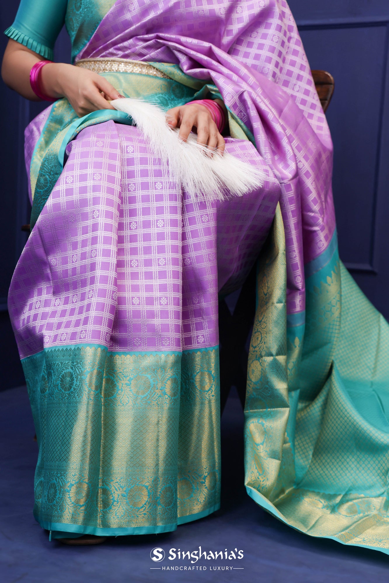 Deep Lilac Kanjivaram Silk Saree With Floral Weaving