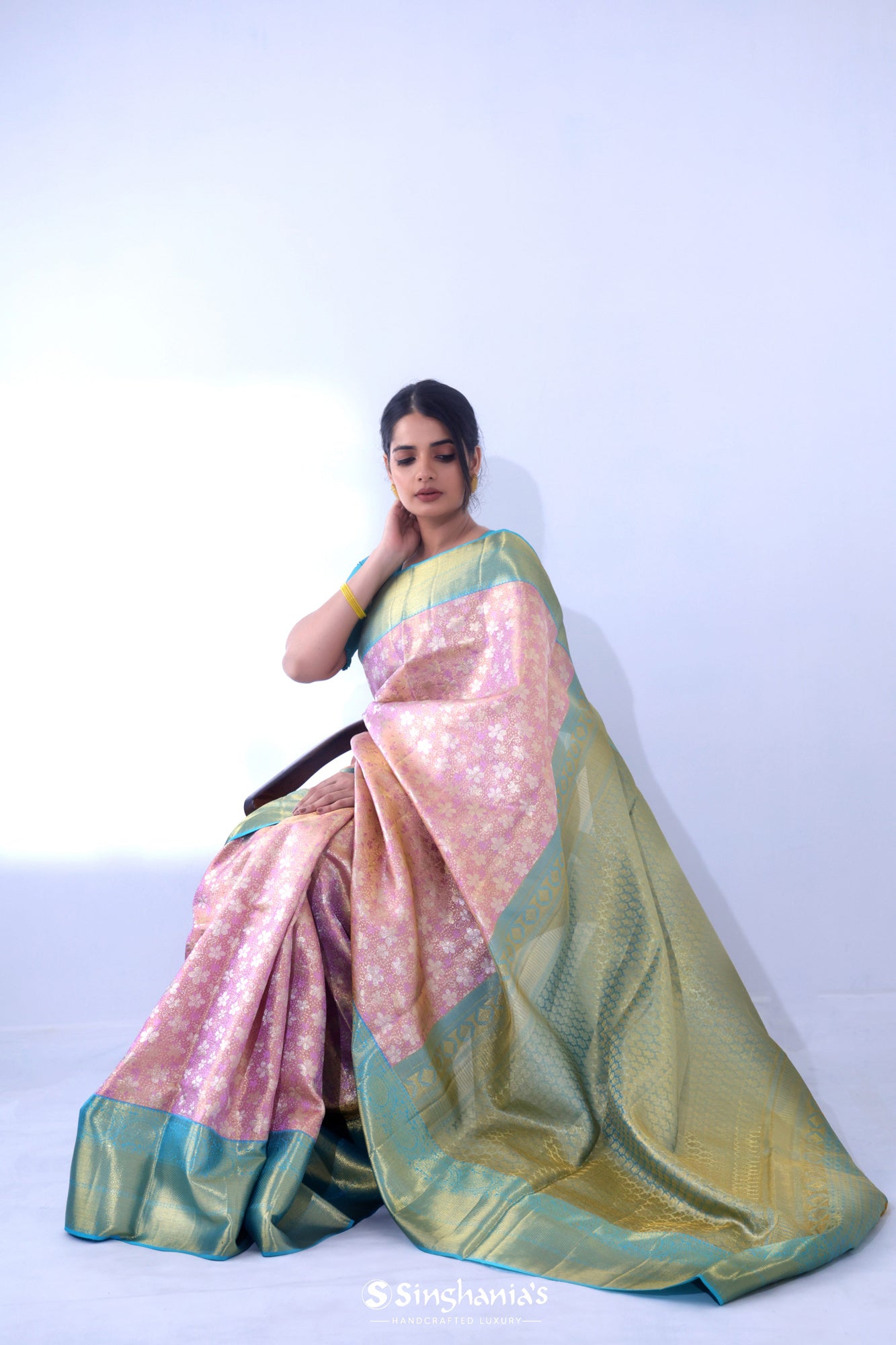 Opera Mauve Kanjivaram Silk Saree With Floral Jaal Weaving
