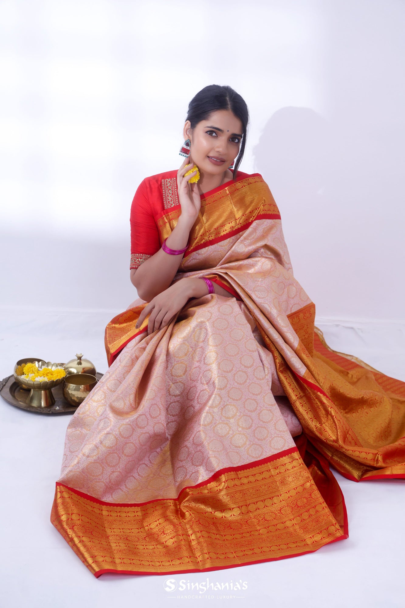 South Look Saree  South Indian Saree Look: Embracing Tradition