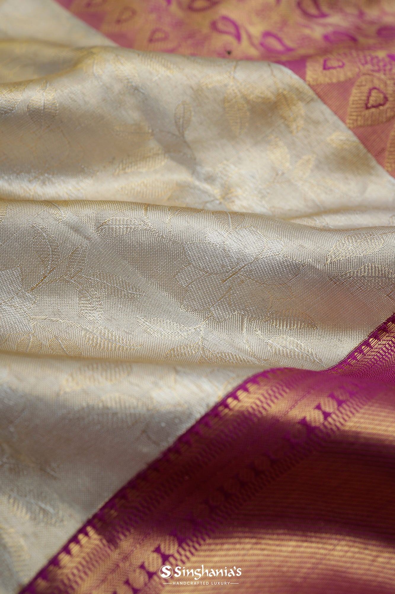 Champagne Gold Kanjivaram Silk Saree With Floral Jaal Weaving