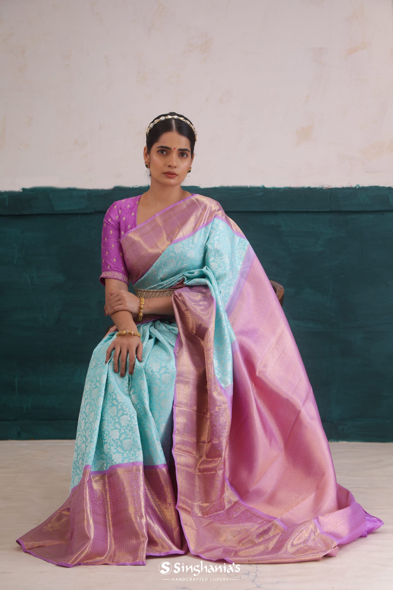 Sky Blue Kanjivaram Silk Saree With Floral Jaal Weaving