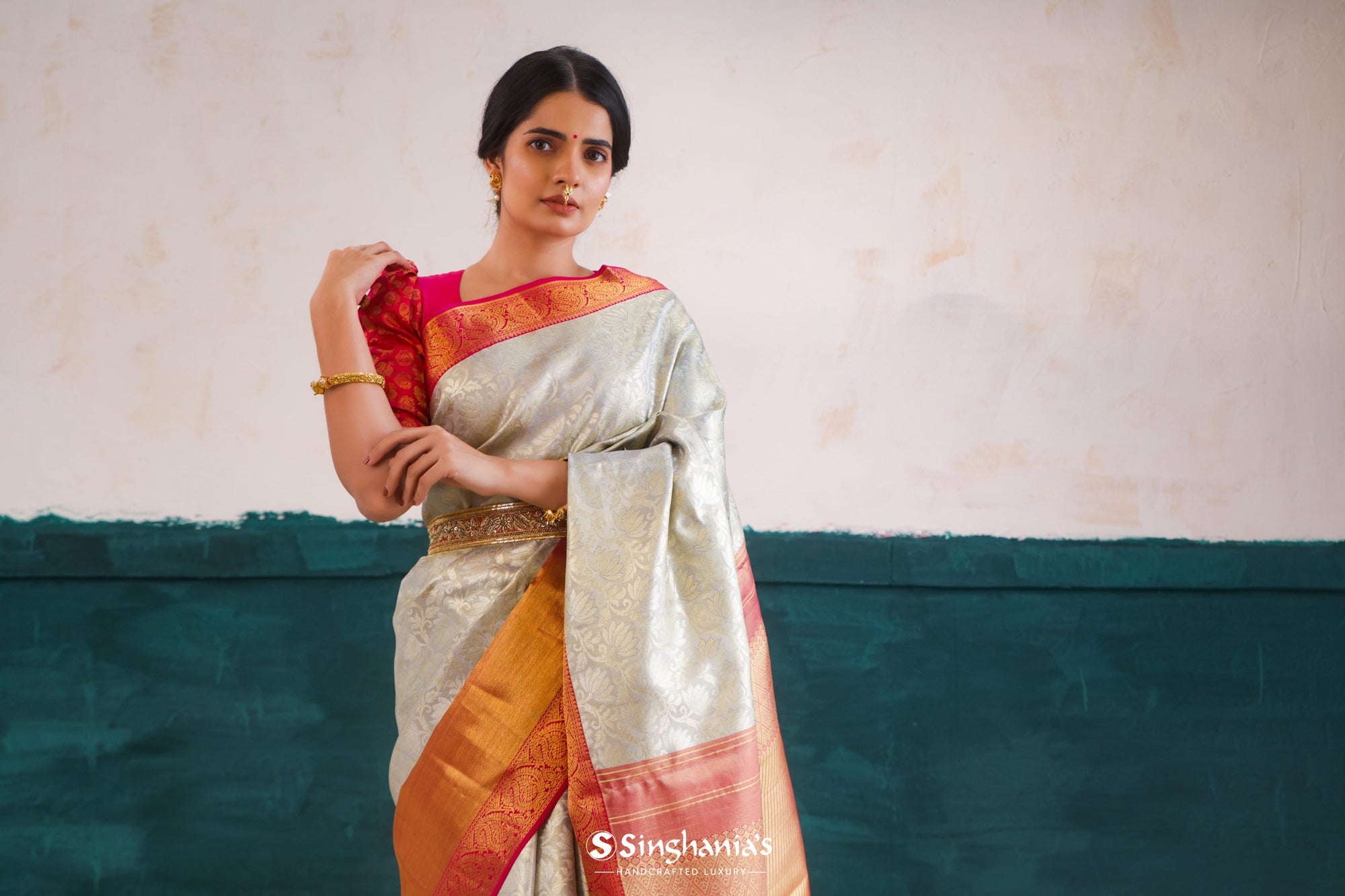 Pastel Sage Green Kanjivaram Silk Saree With Floral Jaal Weaving