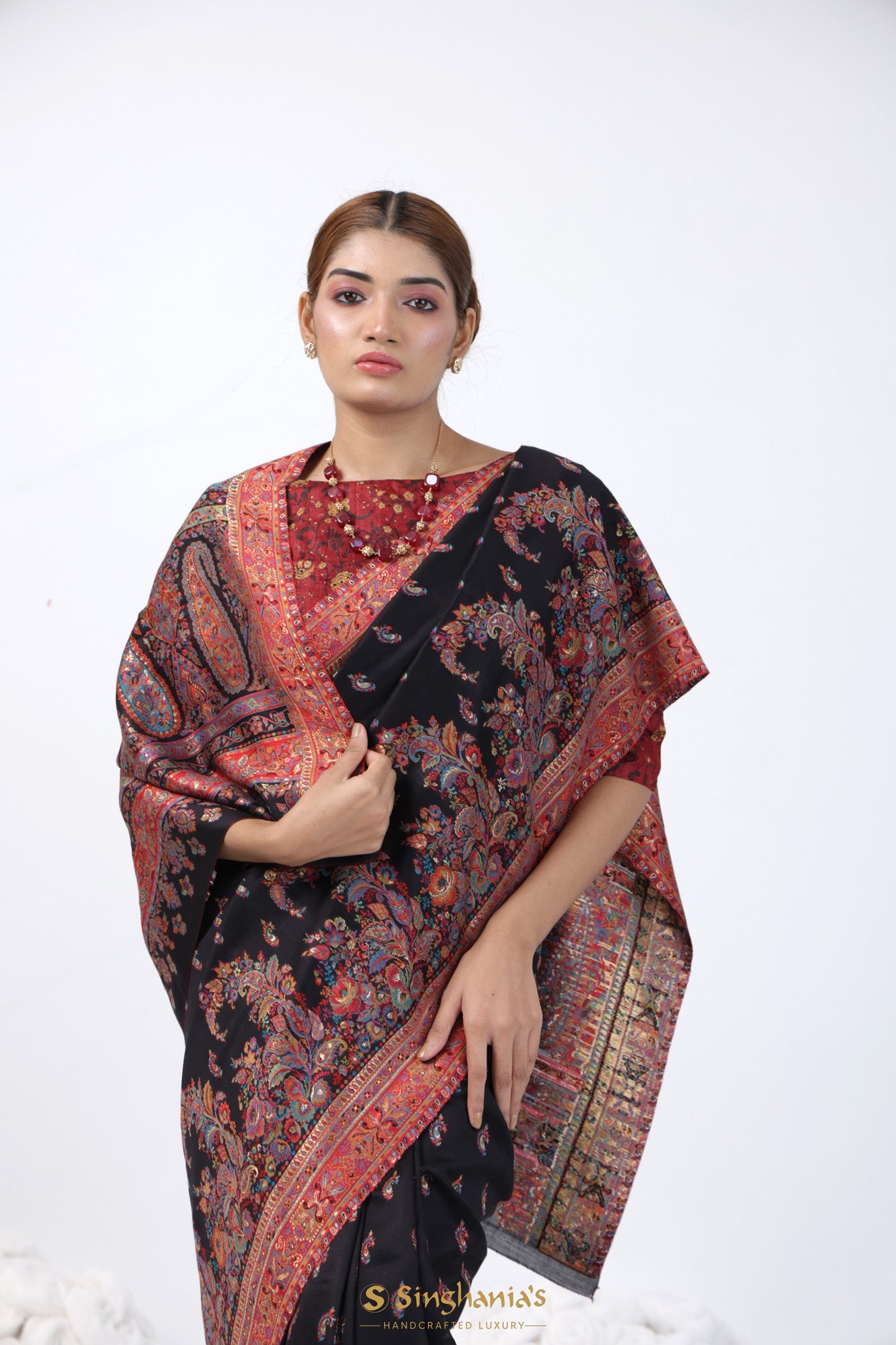 Classic Black Kani Silk Saree With Floral Butti Weaving