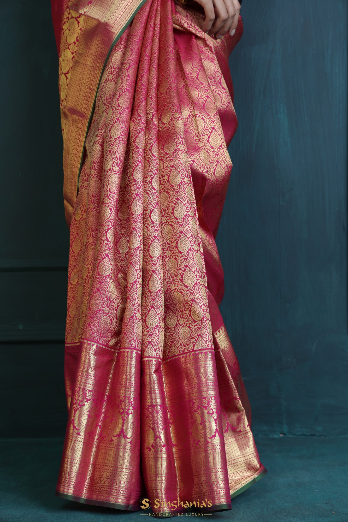 Paradise Pink Kanjivaram Silk Saree With Floral Jaal Weaving