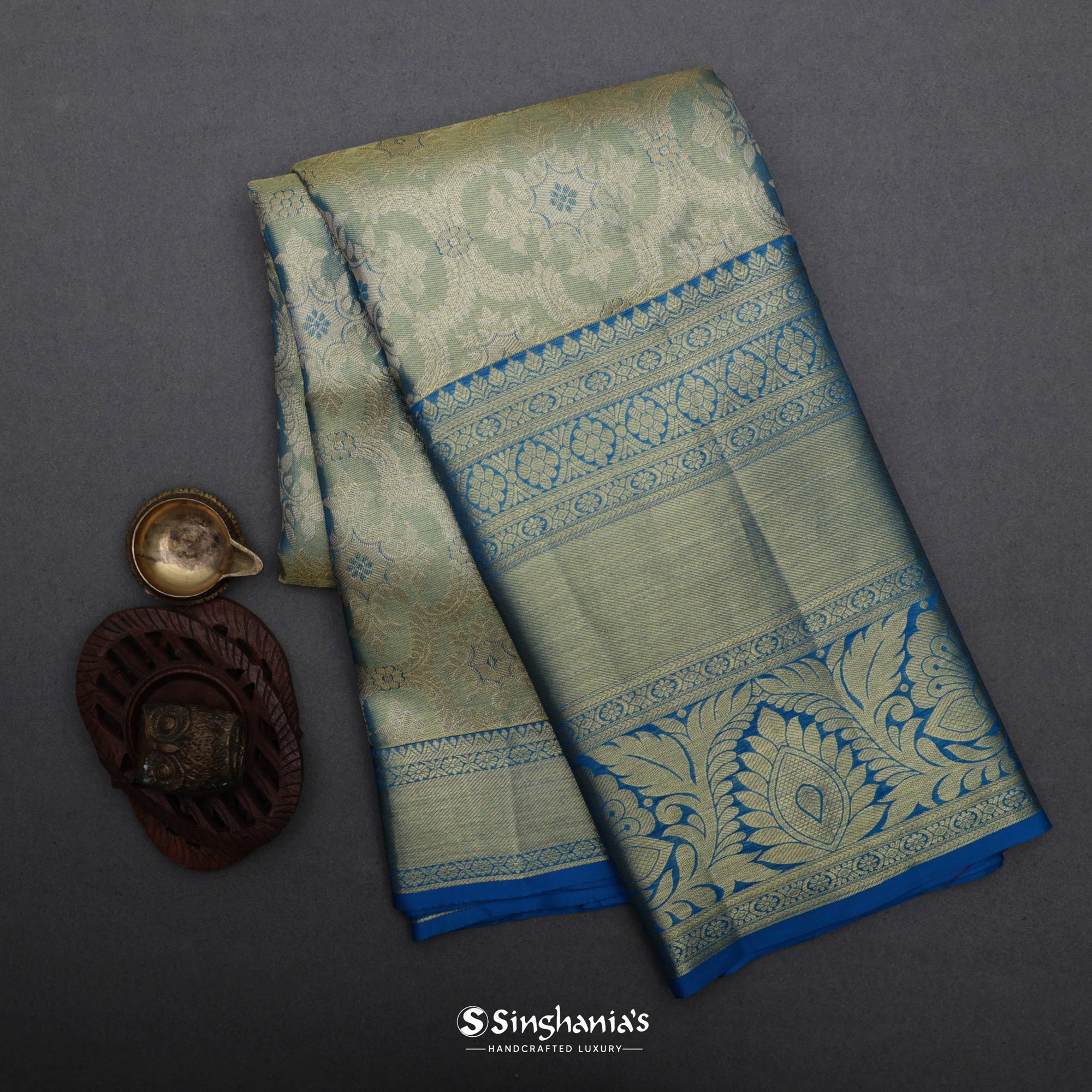 Zenith Blue Kanjivaram Silk Saree With Floral Jaal Design