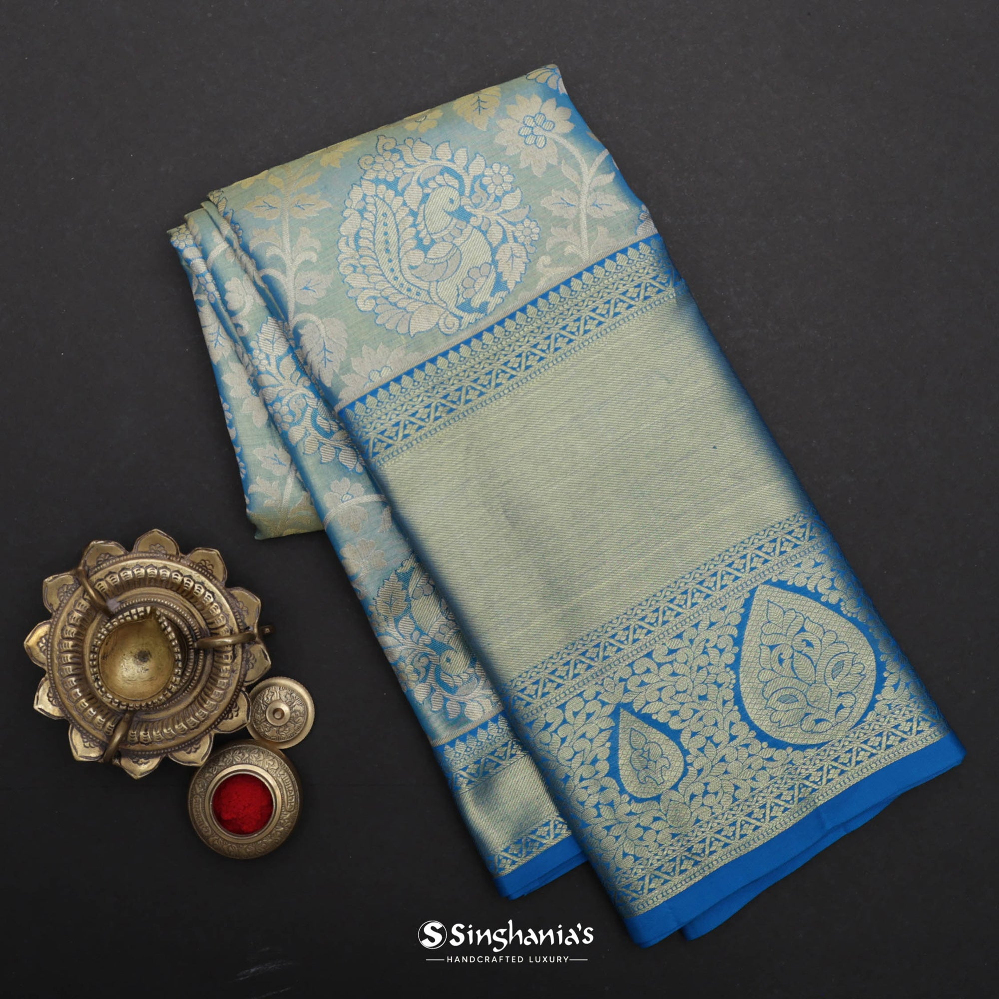 Chlorine Blue Kanjivaram Silk Saree With Floral Jaal Weaving
