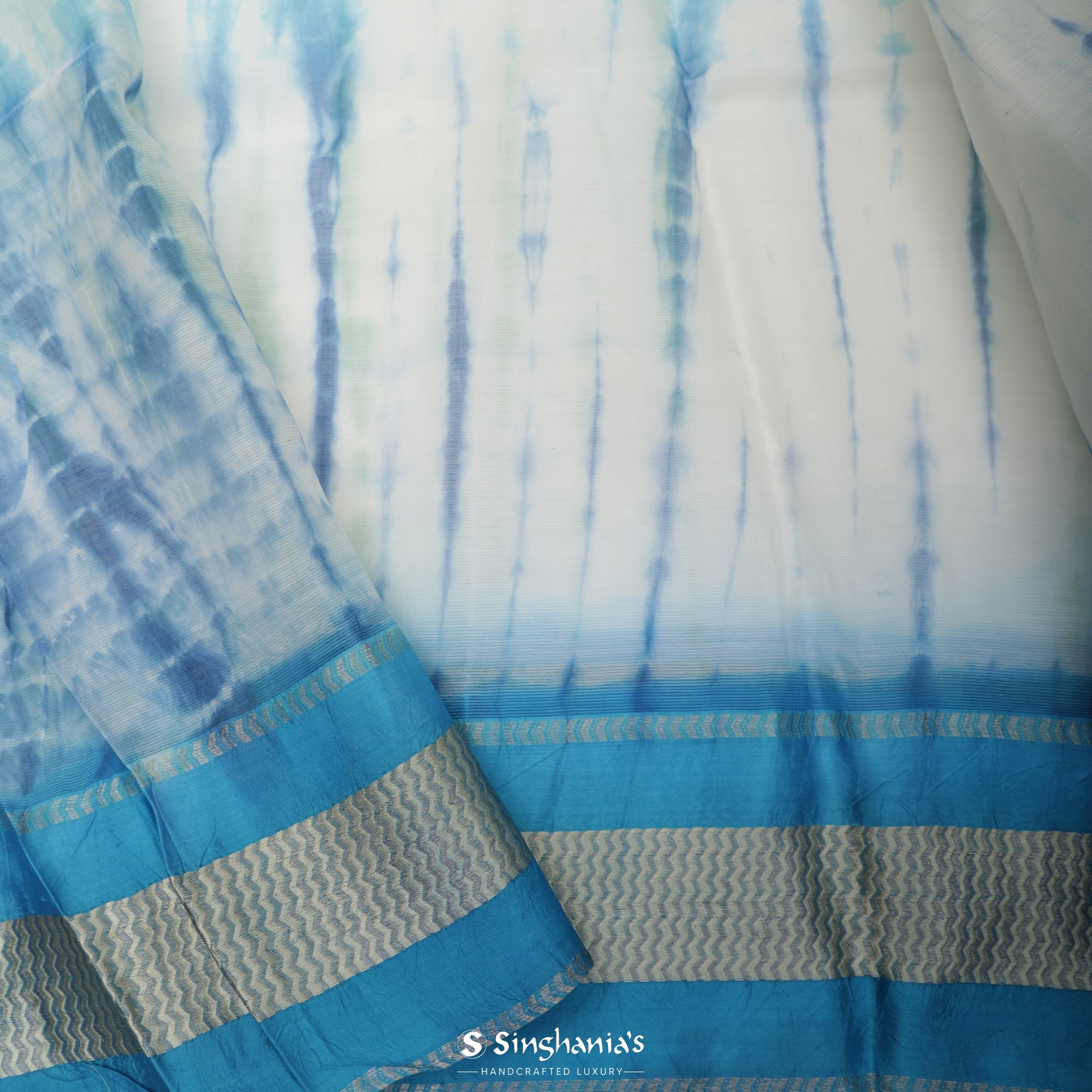 Blue White Printed Maheshwari Silk Saree With Tie-Dye Design