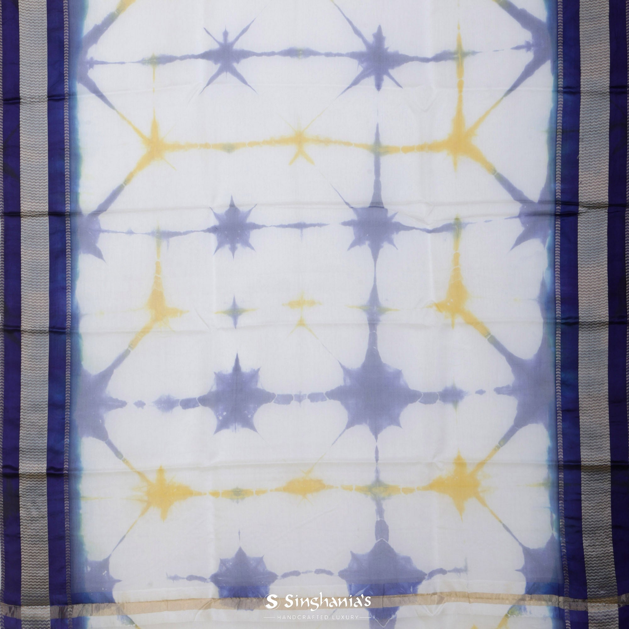 Cloud White Printed Maheshwari Saree With Tie-Dye Design
