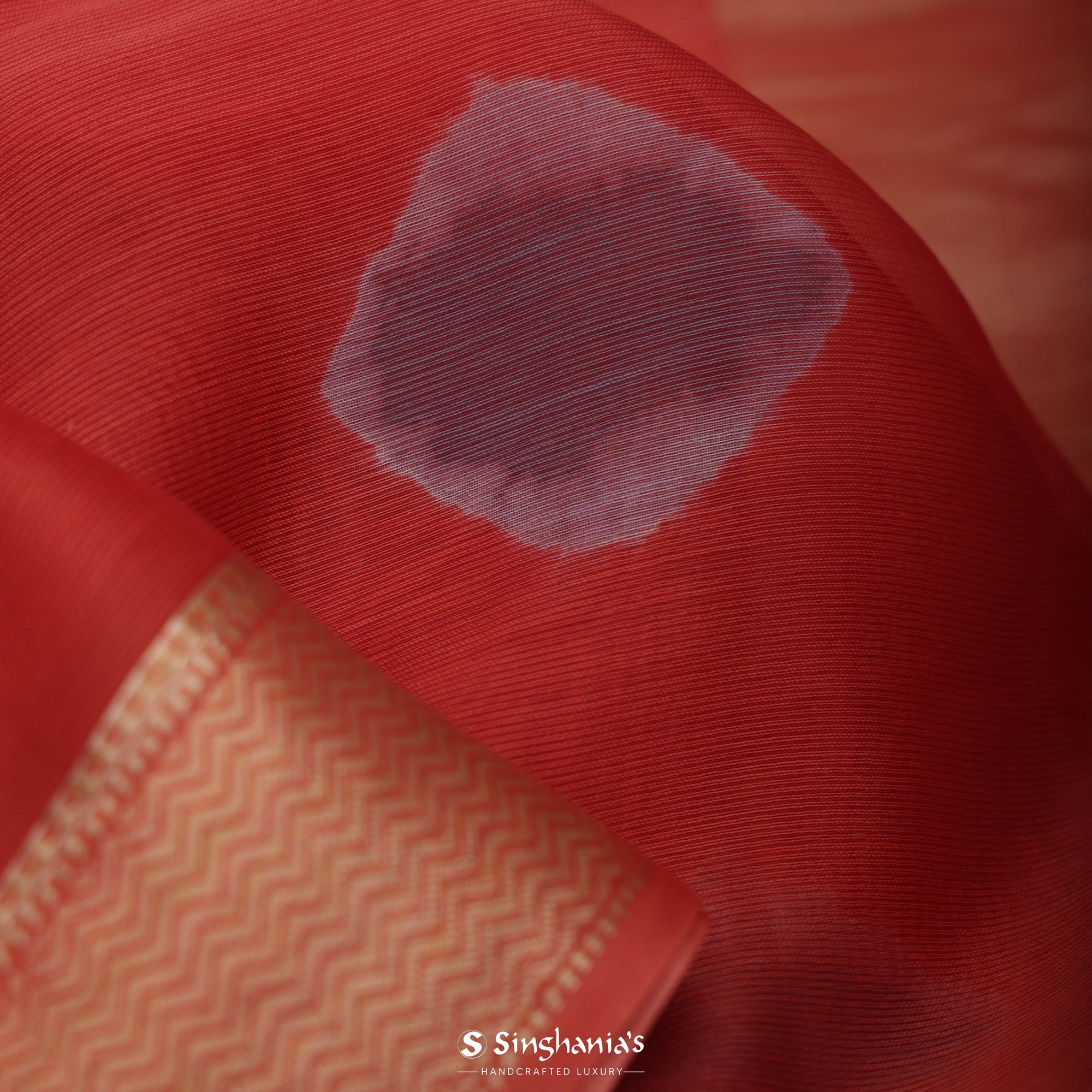 Crimson Red Printed Maheshwari Silk Saree With Diamond Pattern