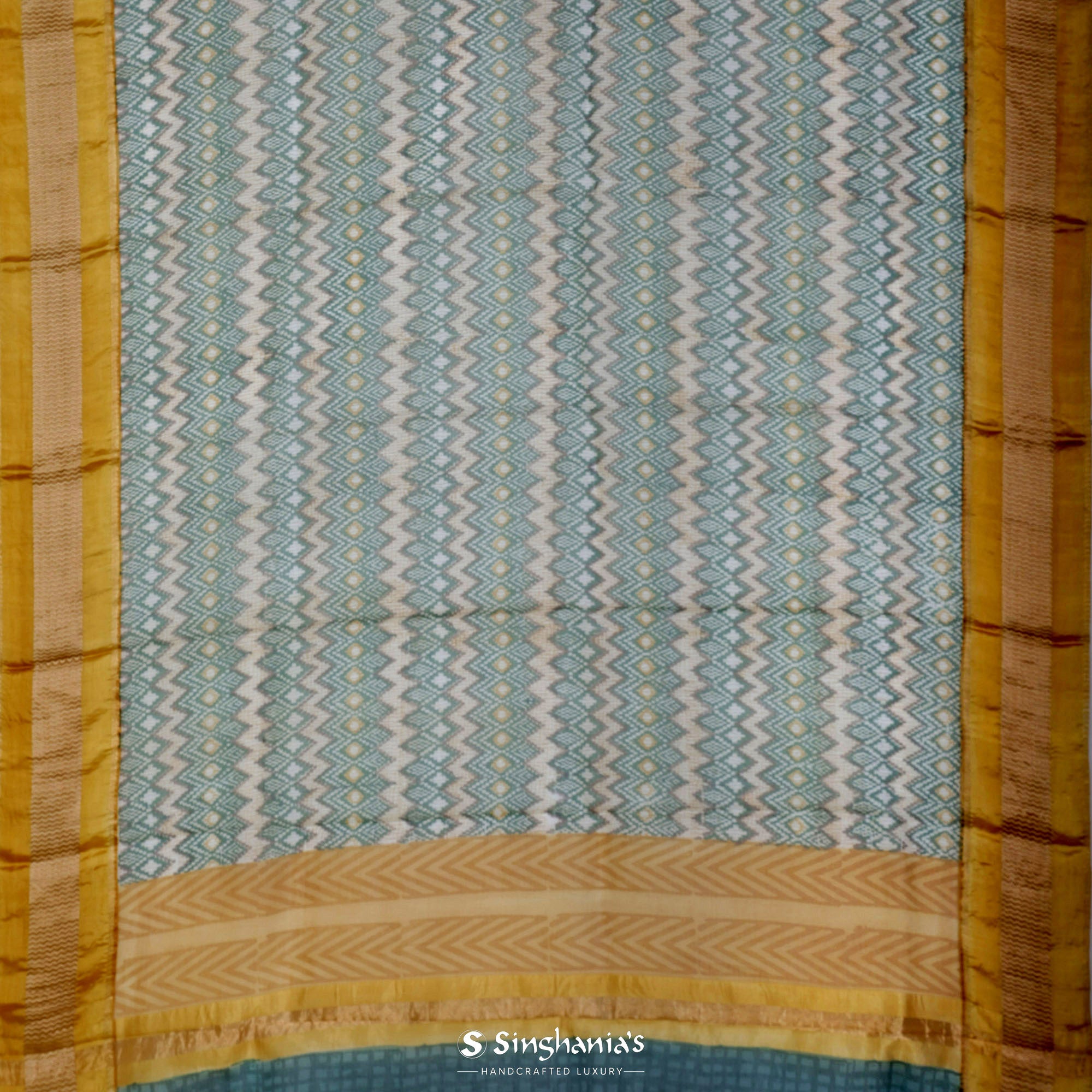 Pastel Green-Cream Printed Maheshwari Silk Saree With Geometrical Design