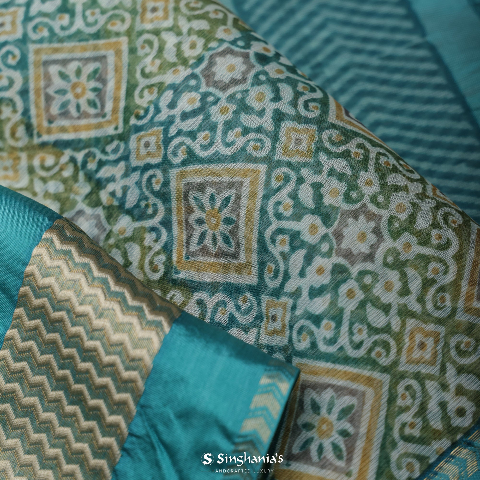Blue & Green Printed Maheshwari Saree With Floral Jaal Design