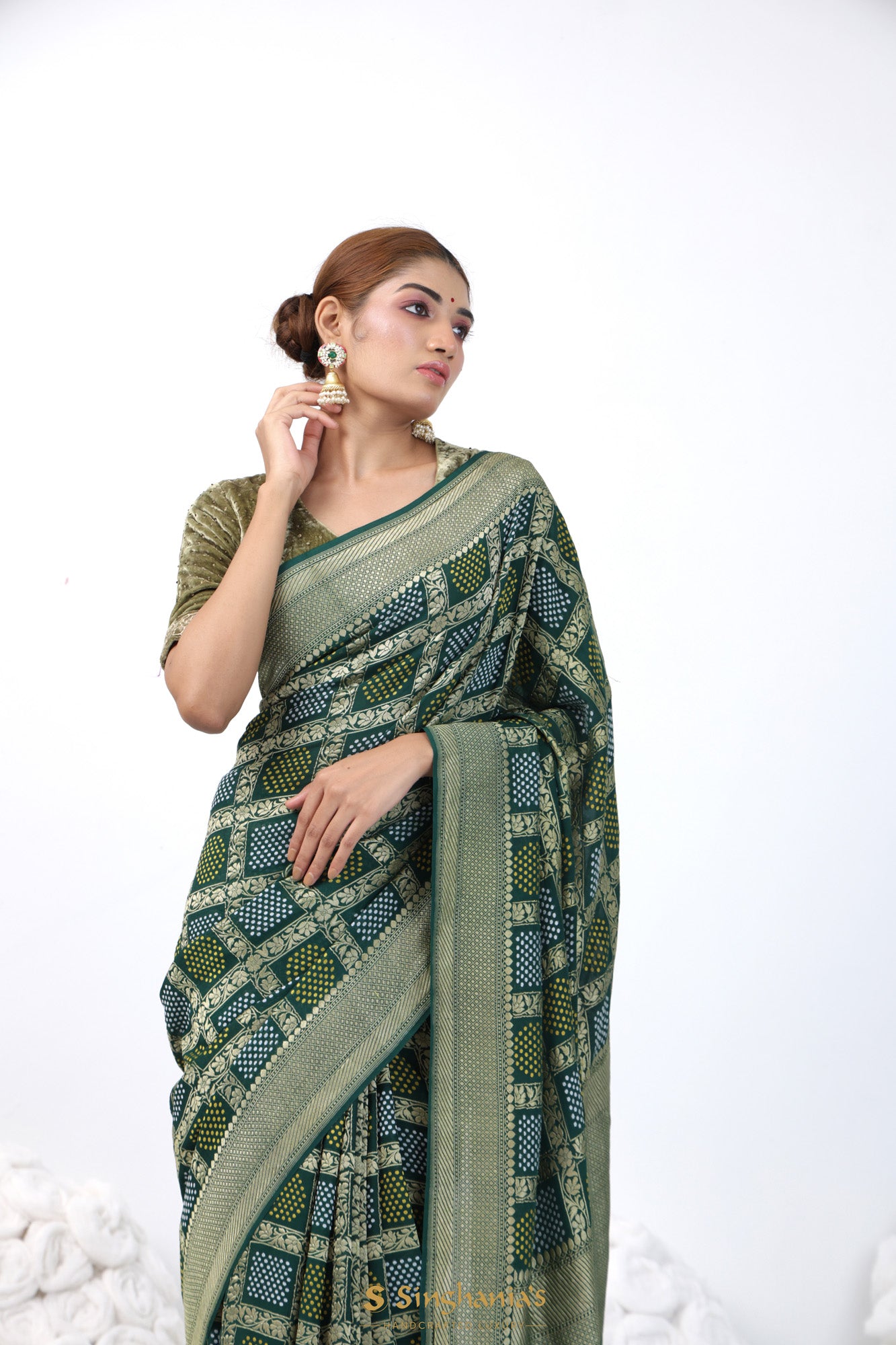 Buy Stylish Georgette Green Solid Saree with Blouse piece Online In India  At Discounted Prices
