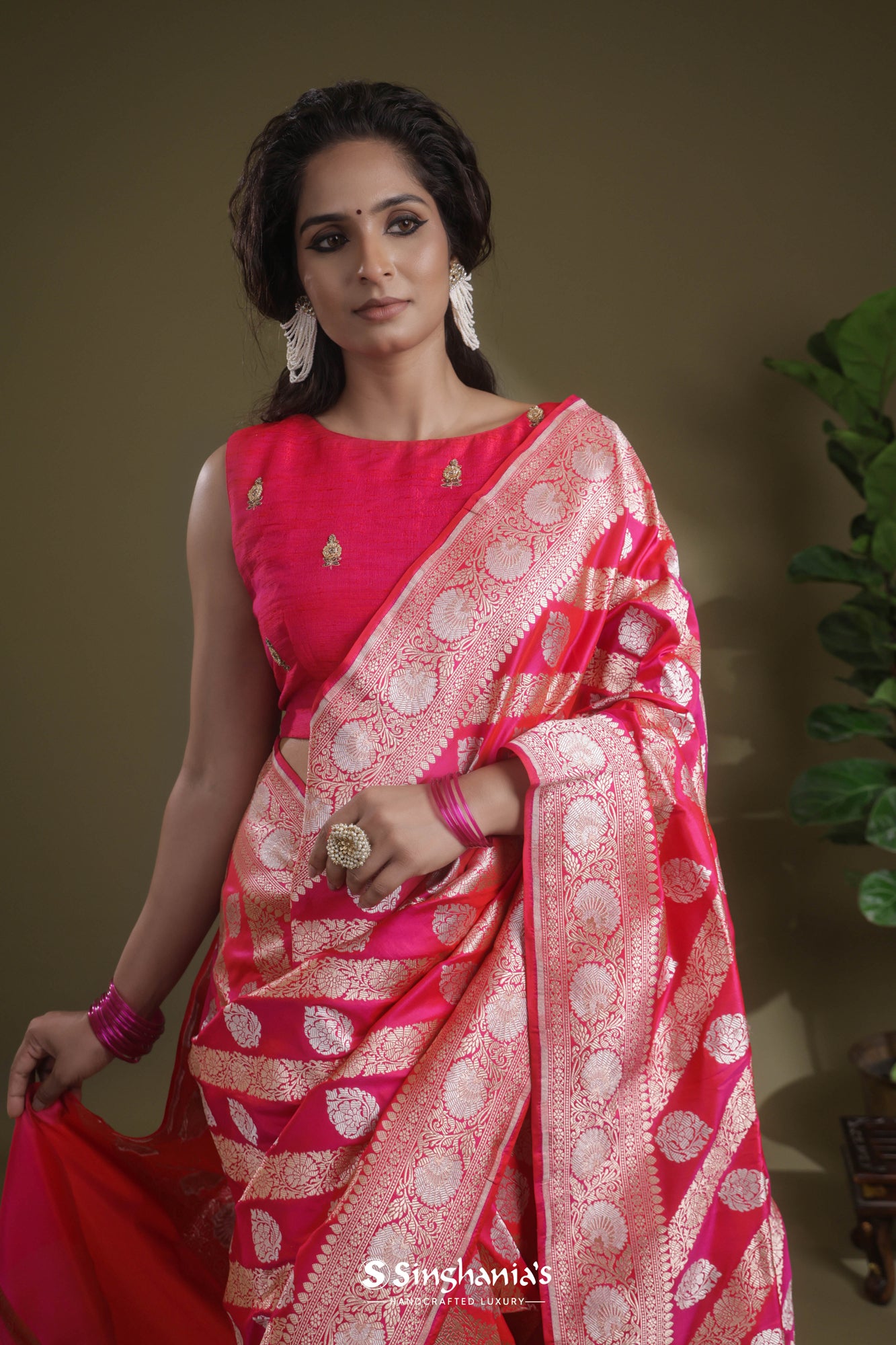Paradise Pink Kadhuwa Banarasi Silk Saree With Floral Jaal Weaving